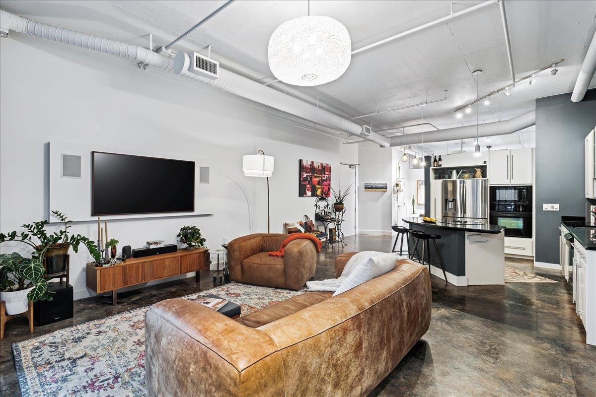 311 W 5th St # 1008, Austin, TX 78701