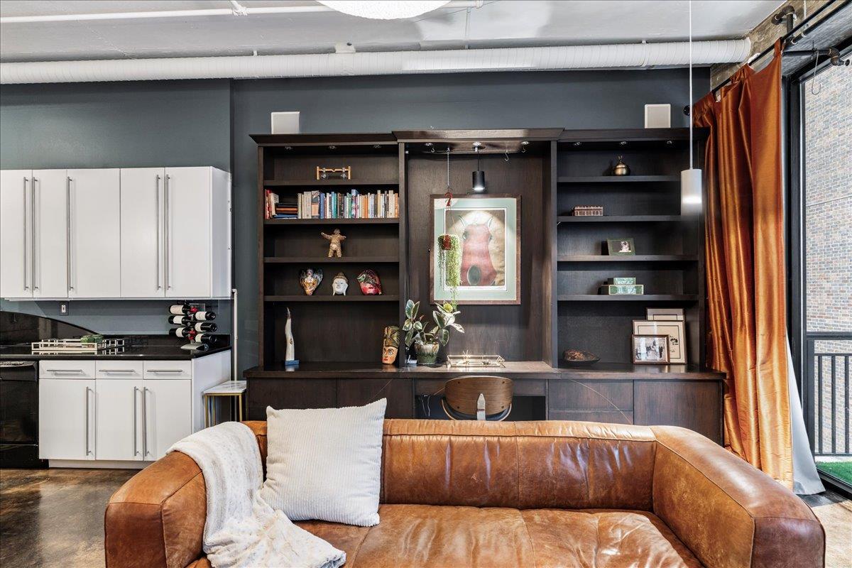 311 W 5th St # 1008, Austin, TX 78701