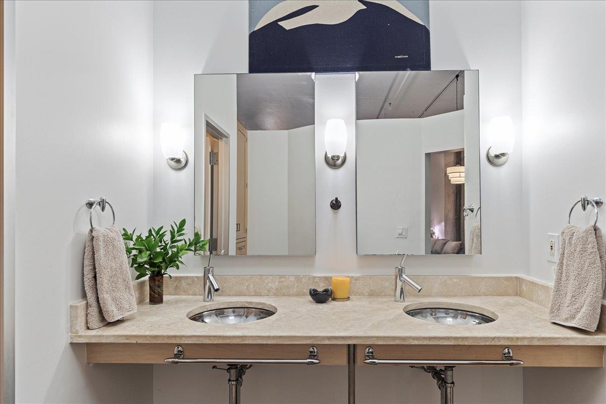 311 W 5th St # 1008, Austin, TX 78701