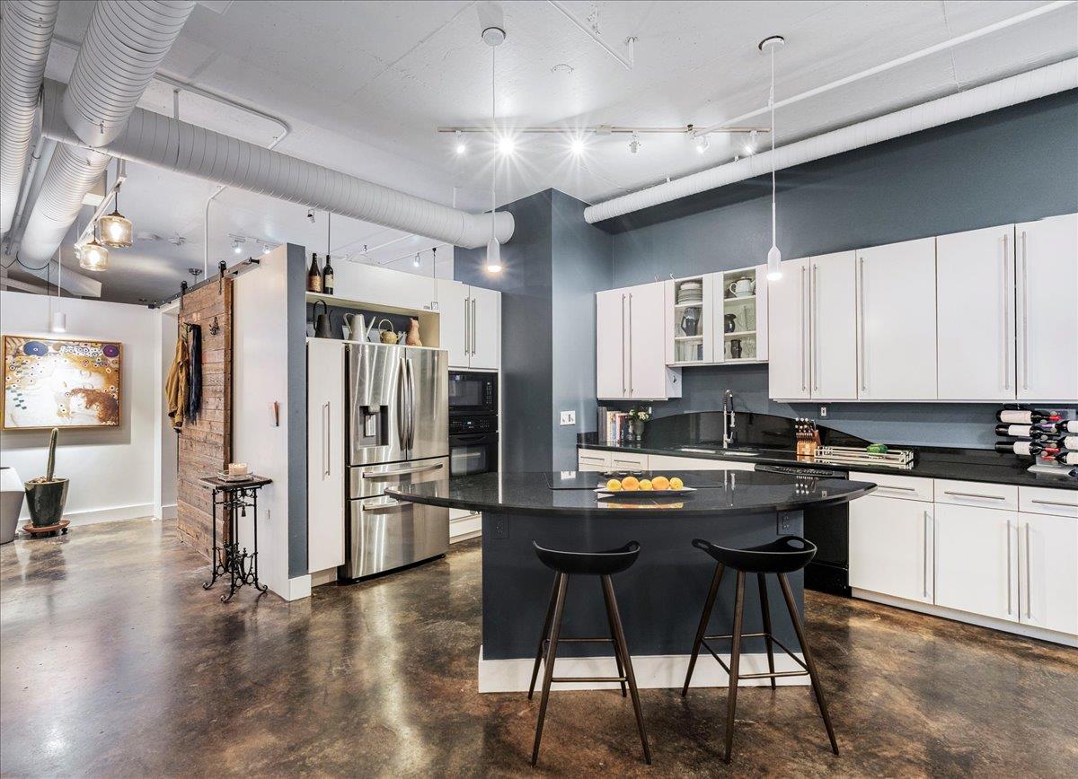 311 W 5th St # 1008, Austin, TX 78701