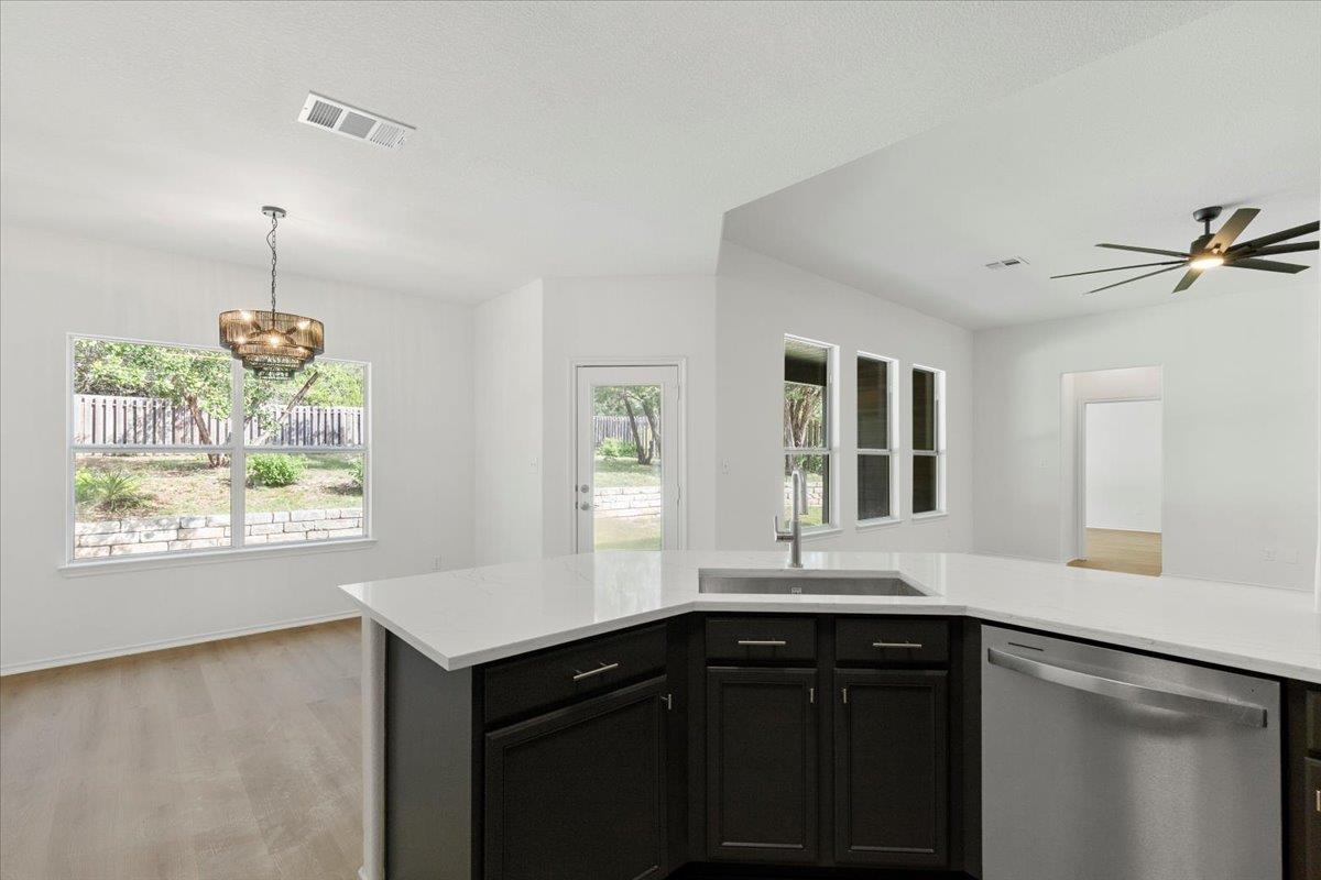 204 S Meadowlark St, Lakeway, TX 78734