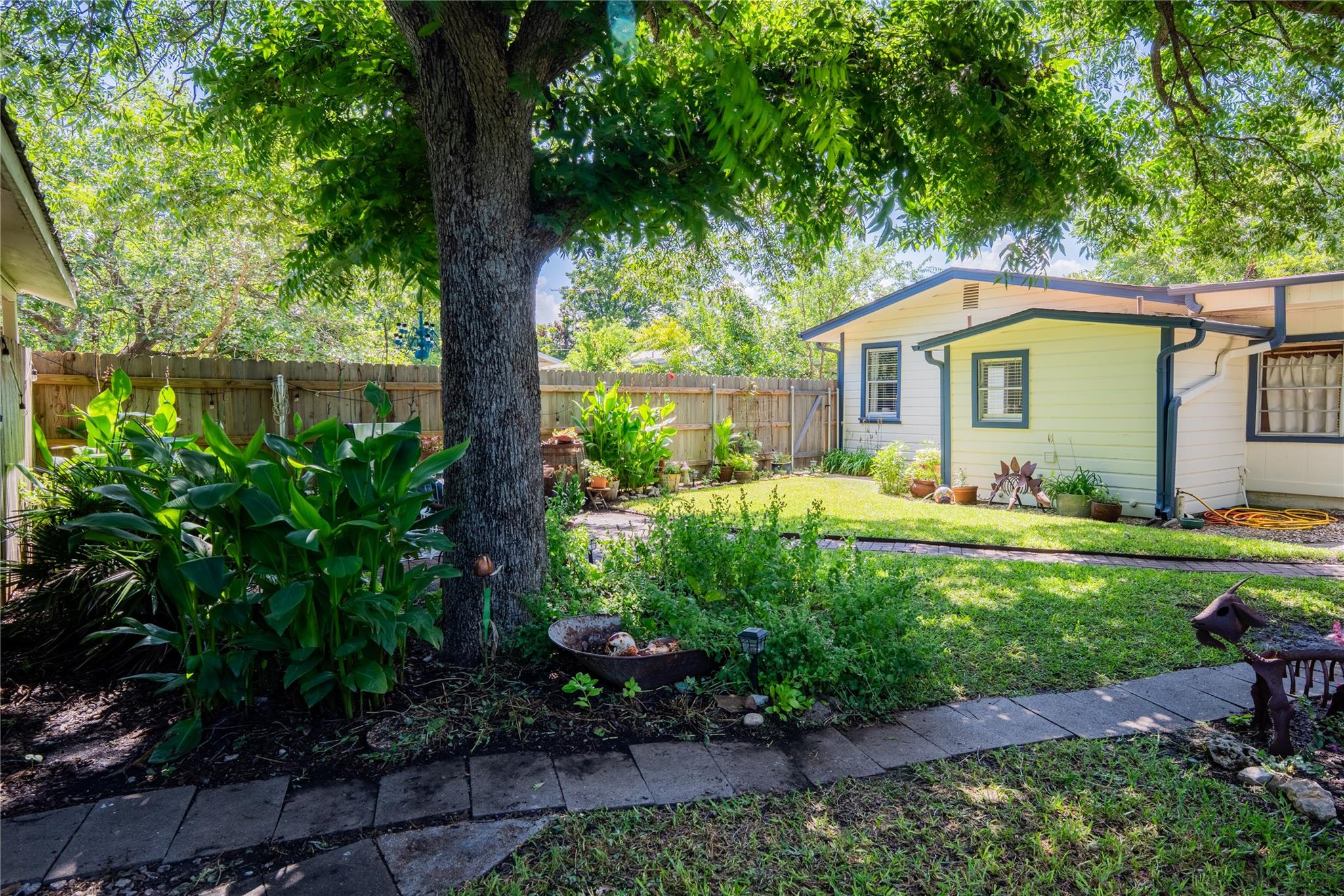 503 Maresh St, Taylor, TX 76574