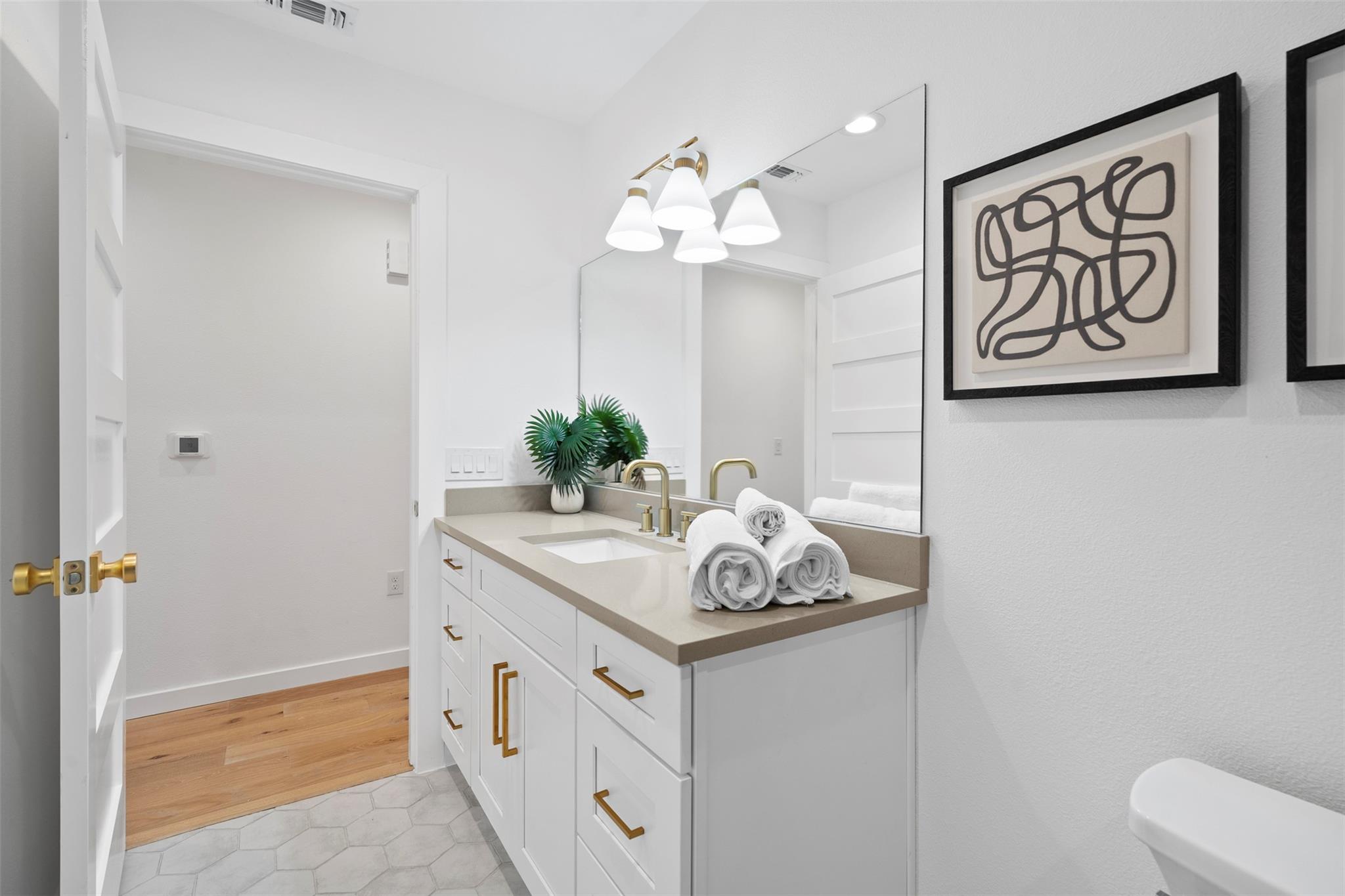 919 Gene Johnson St, Austin, TX 78751