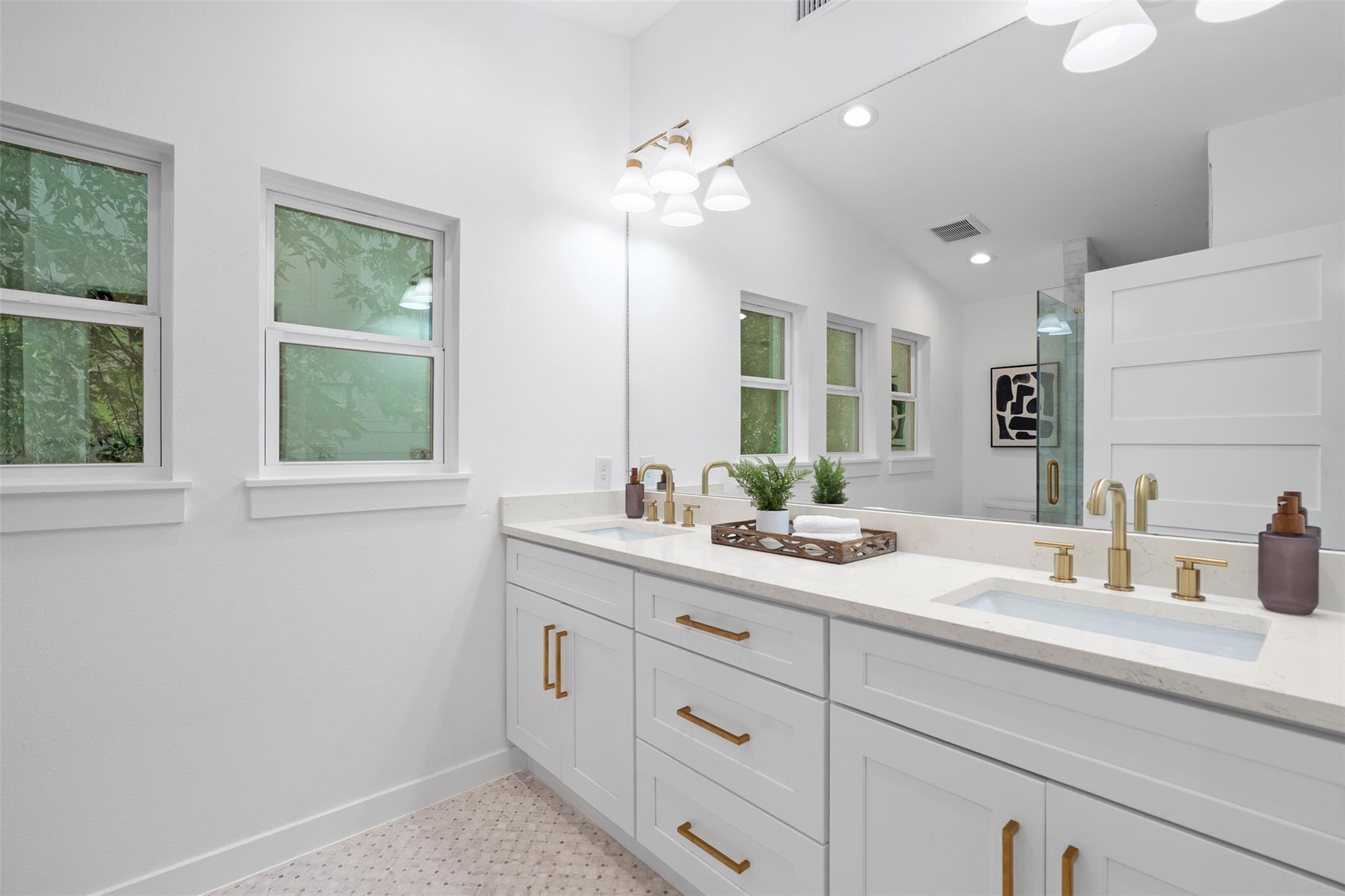 919 Gene Johnson St, Austin, TX 78751