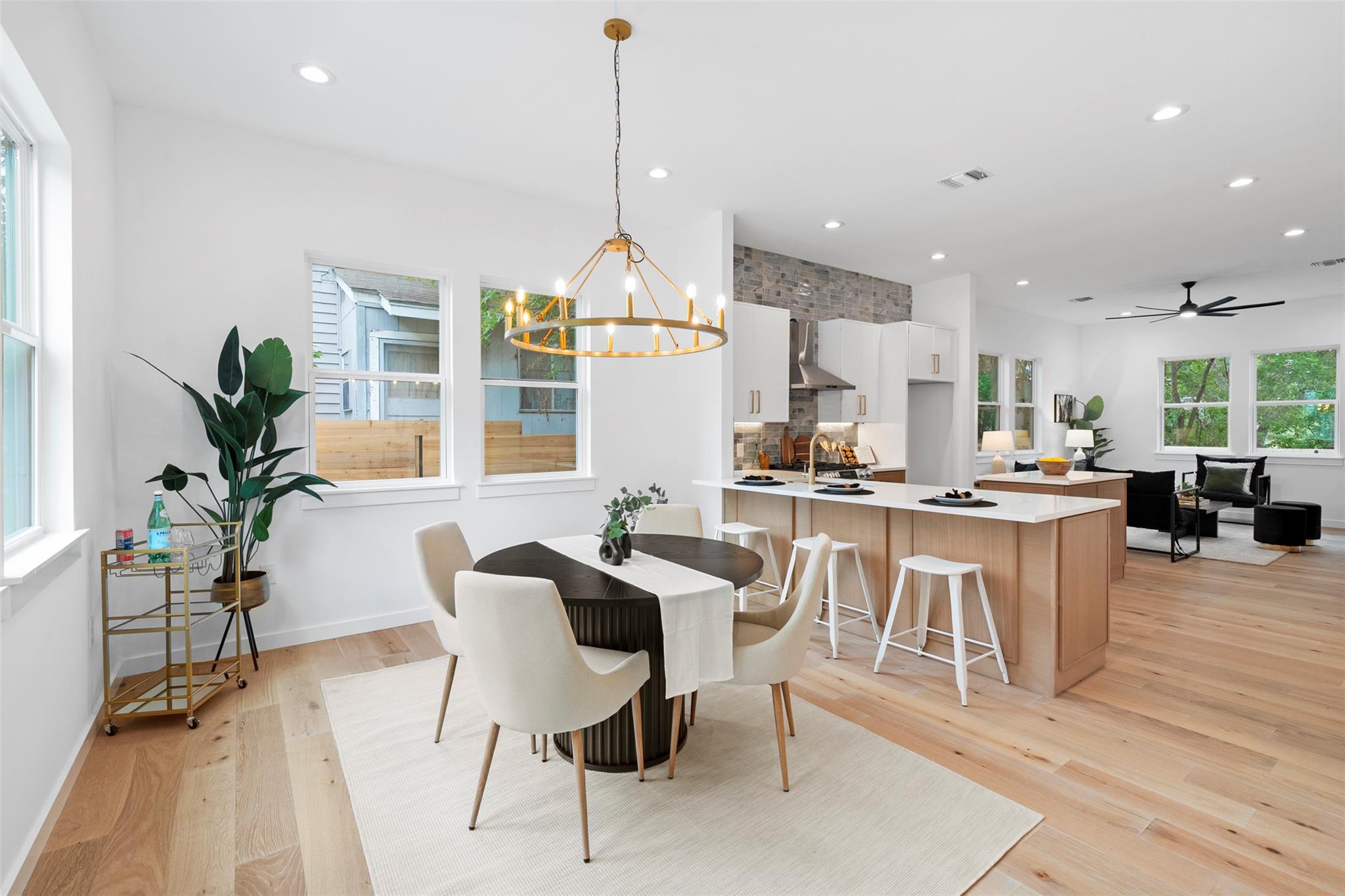 919 Gene Johnson St, Austin, TX 78751