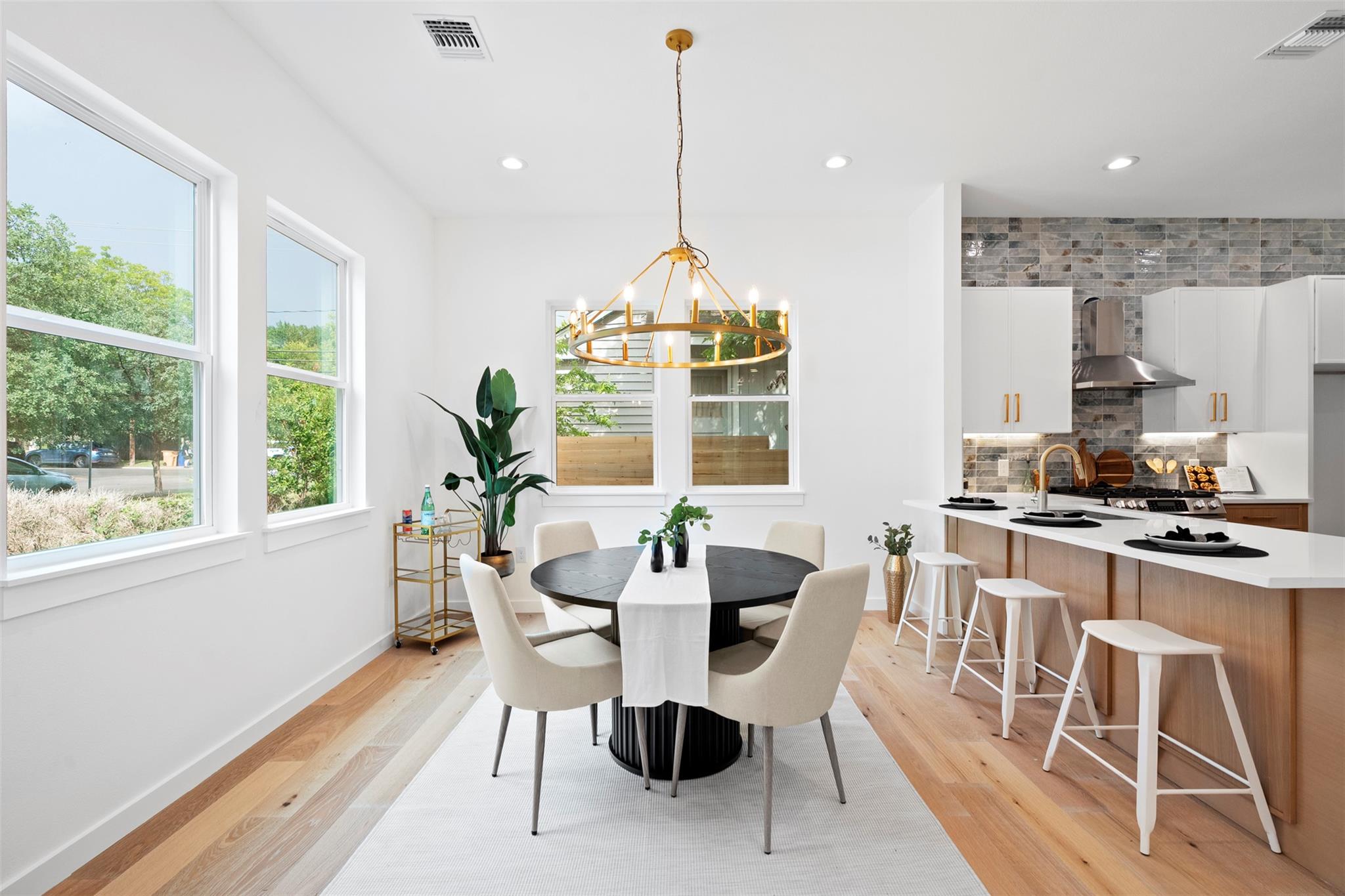 919 Gene Johnson St, Austin, TX 78751