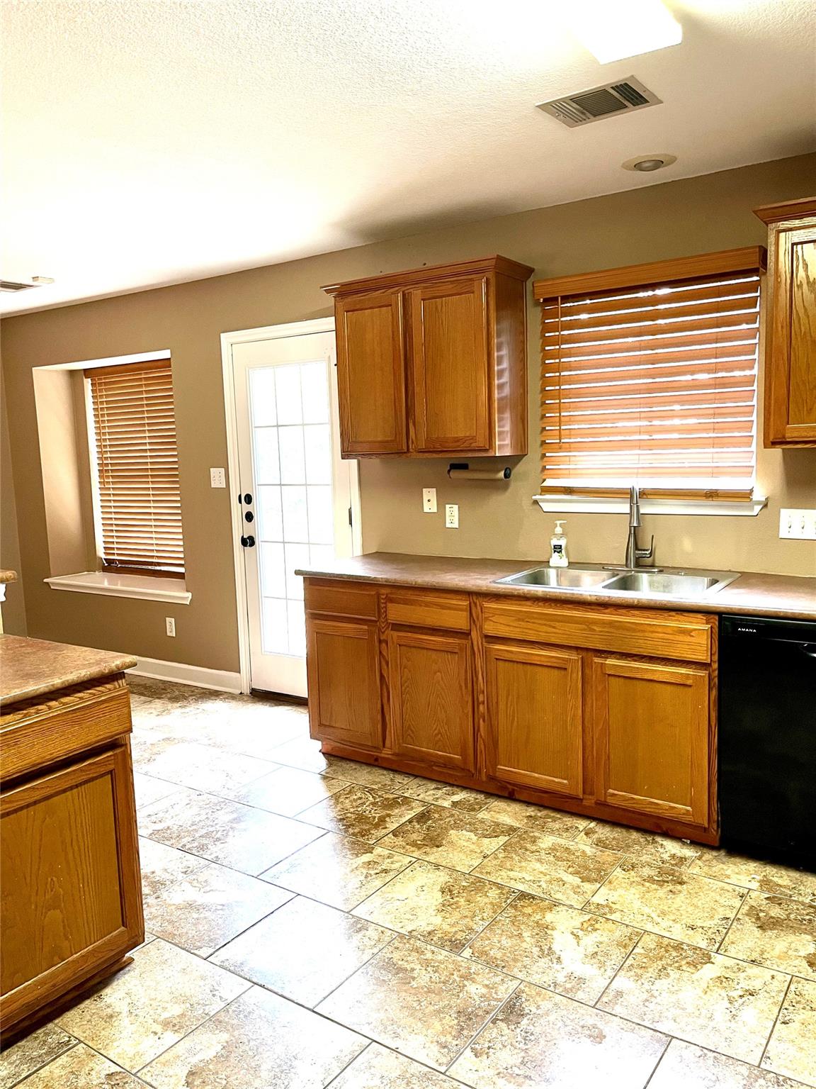 14333 Teacup Ln, Pflugerville, TX 78660