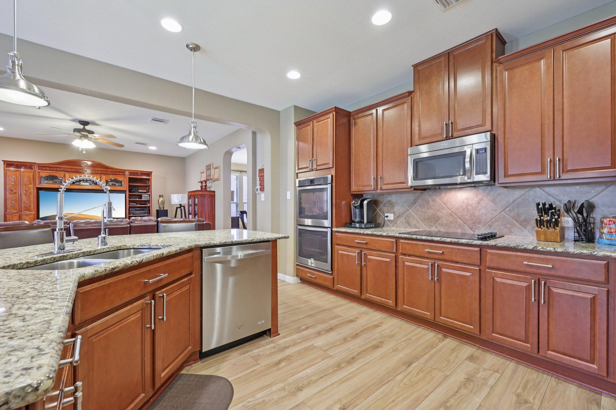 1124 Calla Lily Blvd, Leander, TX 78641