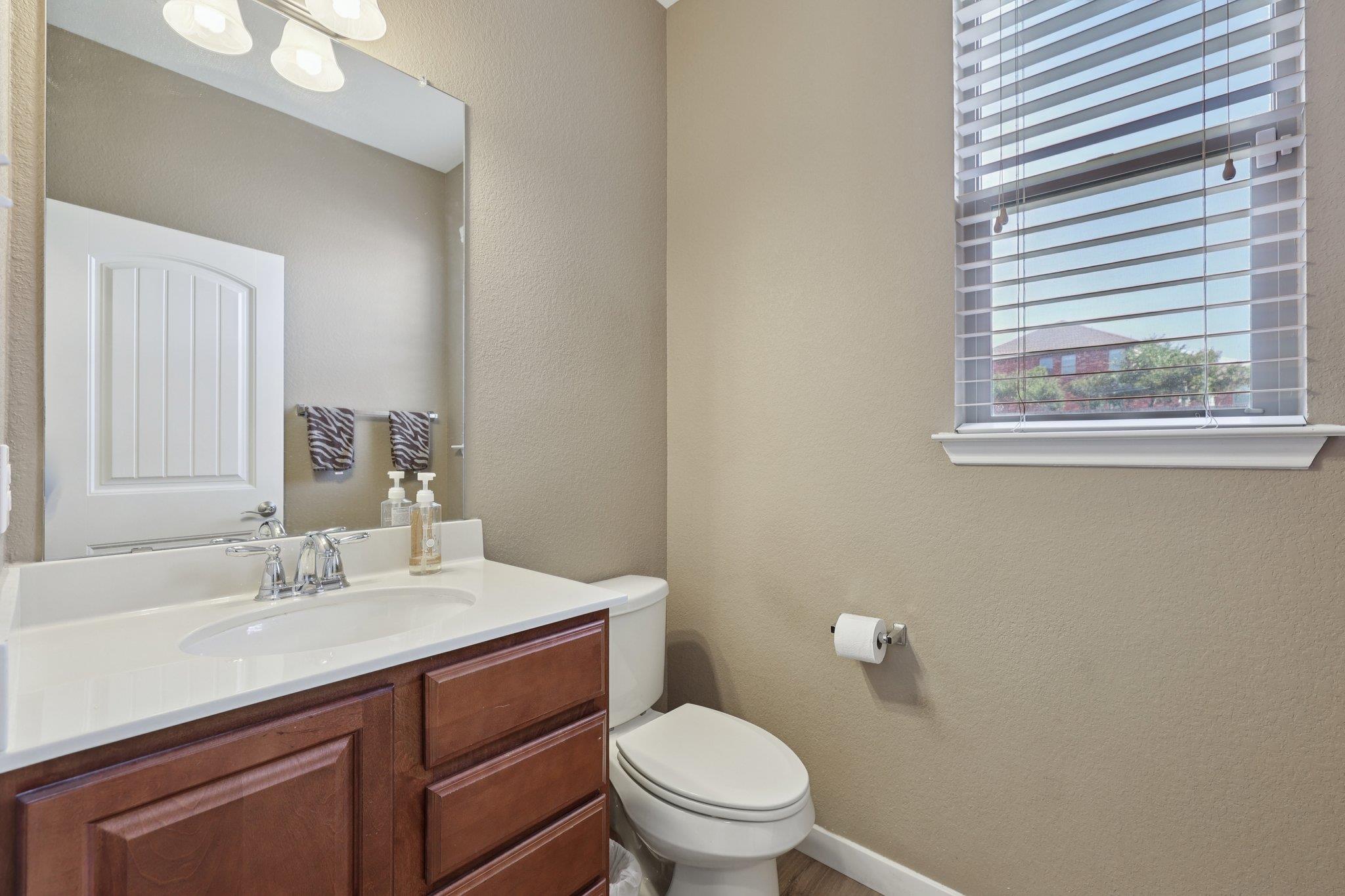 1124 Calla Lily Blvd, Leander, TX 78641