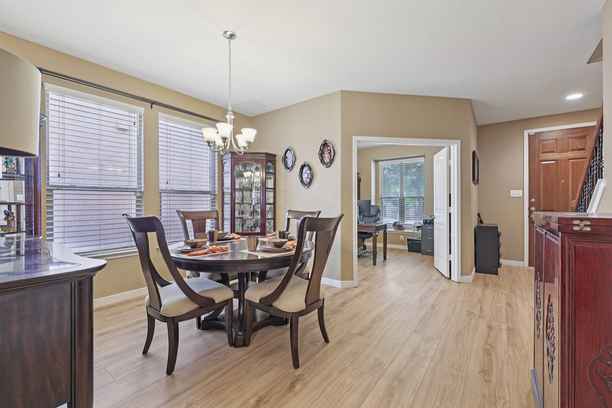 1124 Calla Lily Blvd, Leander, TX 78641