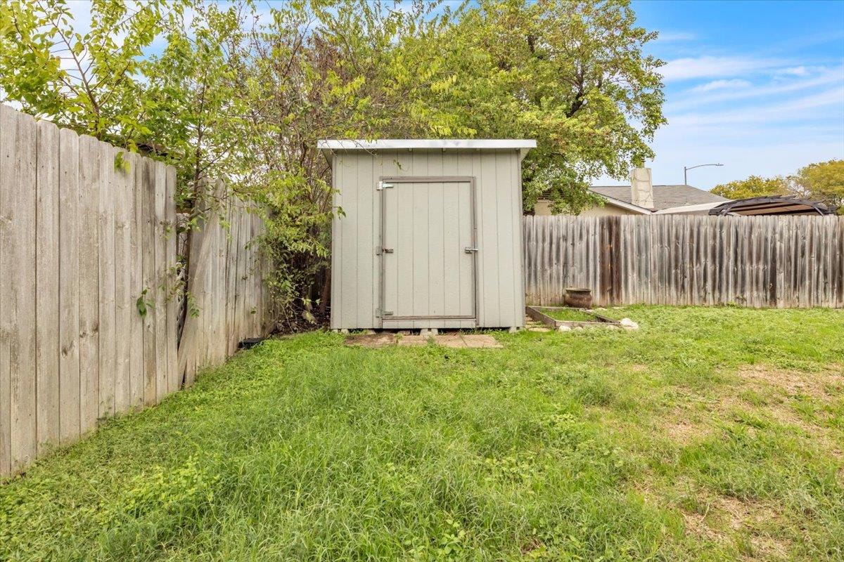 6100 Woodhue Dr, Austin, TX 78745