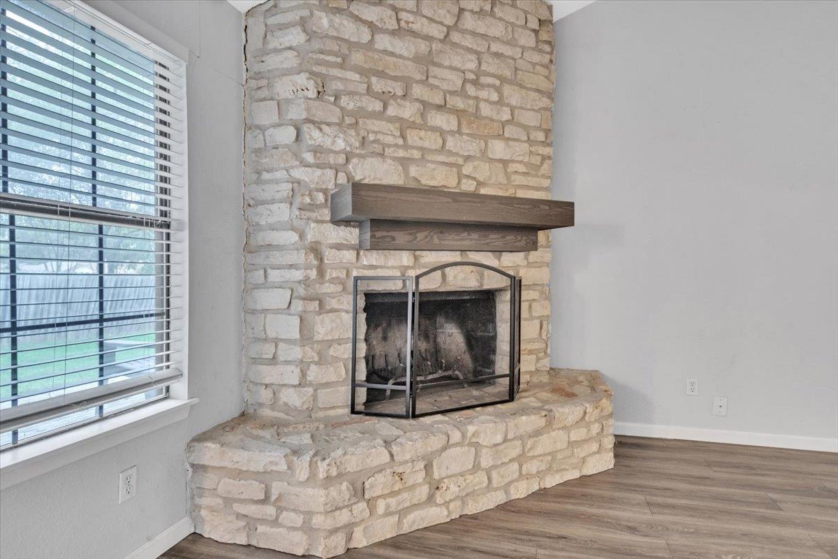 6100 Woodhue Dr, Austin, TX 78745