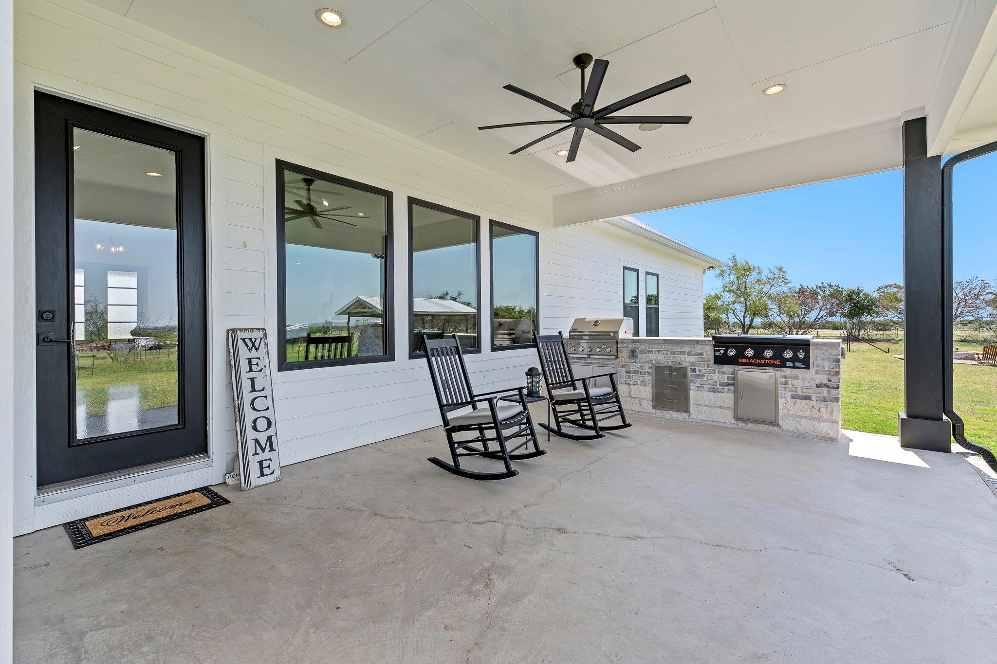 5925 County Road 236 Rd, Liberty Hill, TX 78642