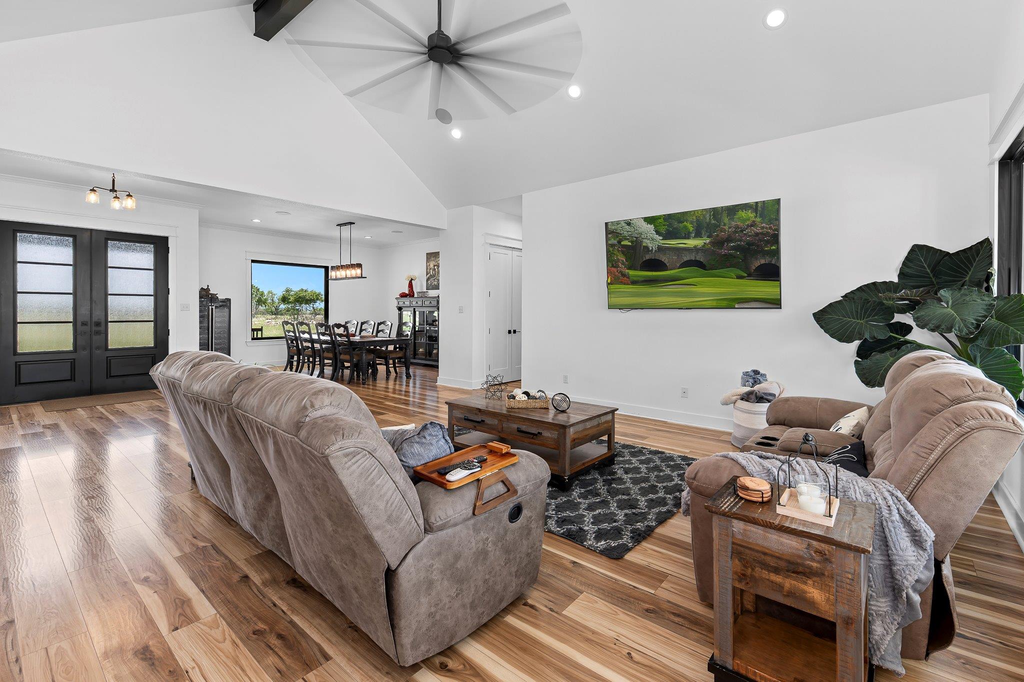 5925 County Road 236 Rd, Liberty Hill, TX 78642