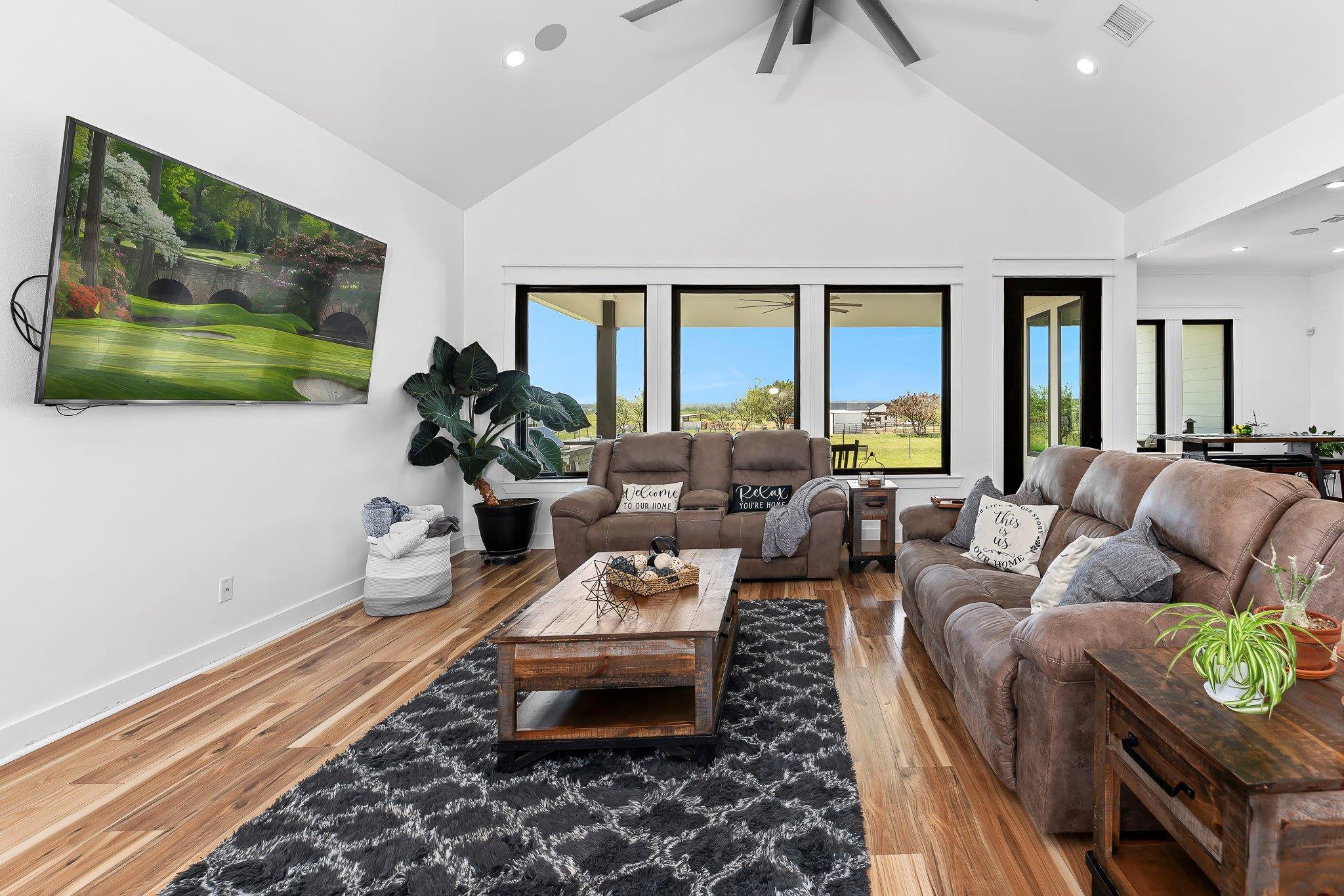 5925 County Road 236 Rd, Liberty Hill, TX 78642