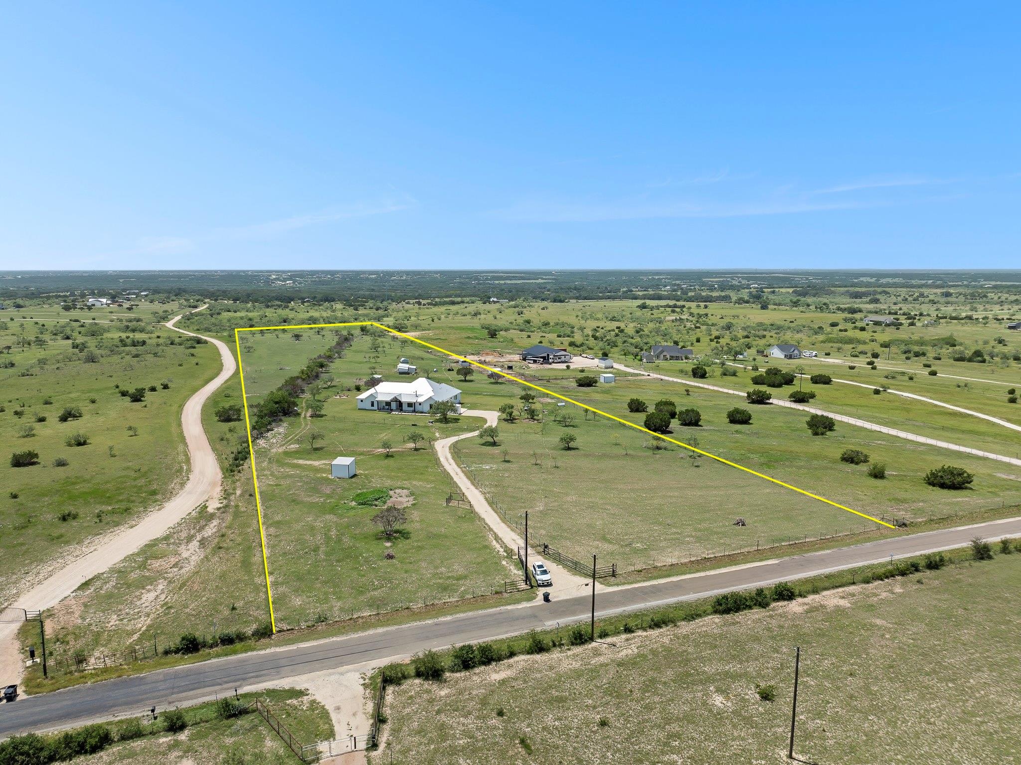 5925 County Road 236 Rd, Liberty Hill, TX 78642
