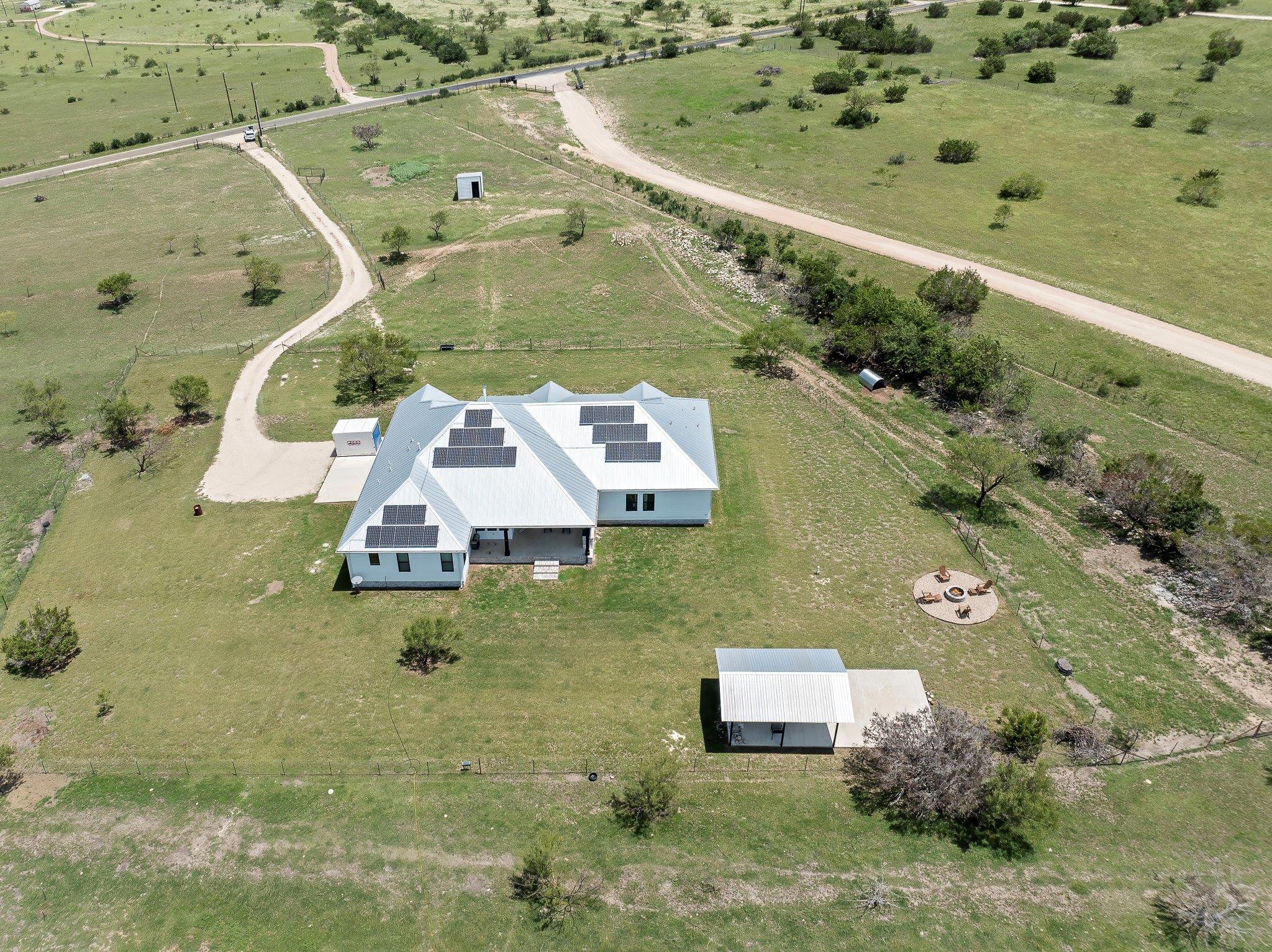 5925 County Road 236 Rd, Liberty Hill, TX 78642