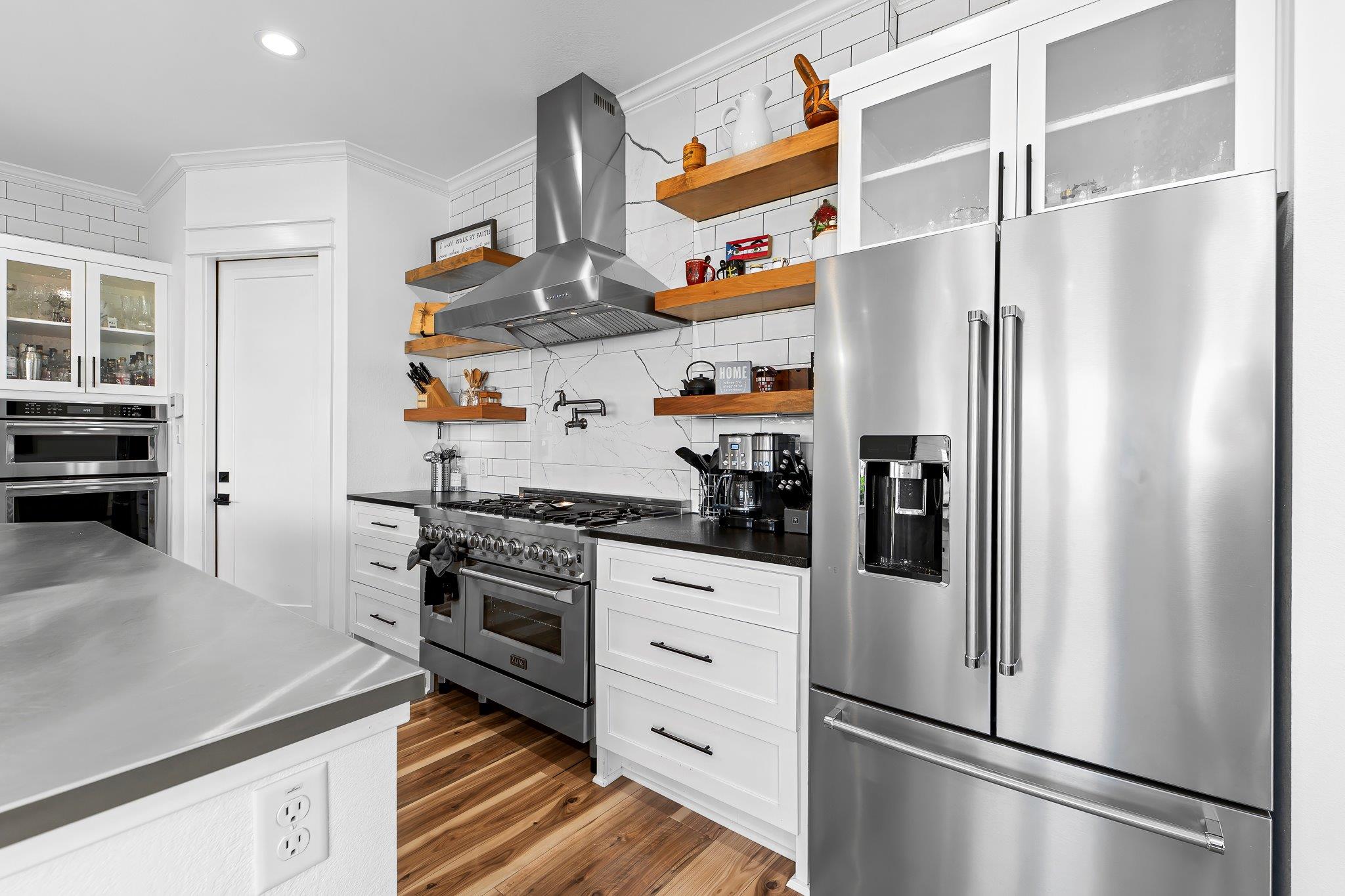 5925 County Road 236 Rd, Liberty Hill, TX 78642