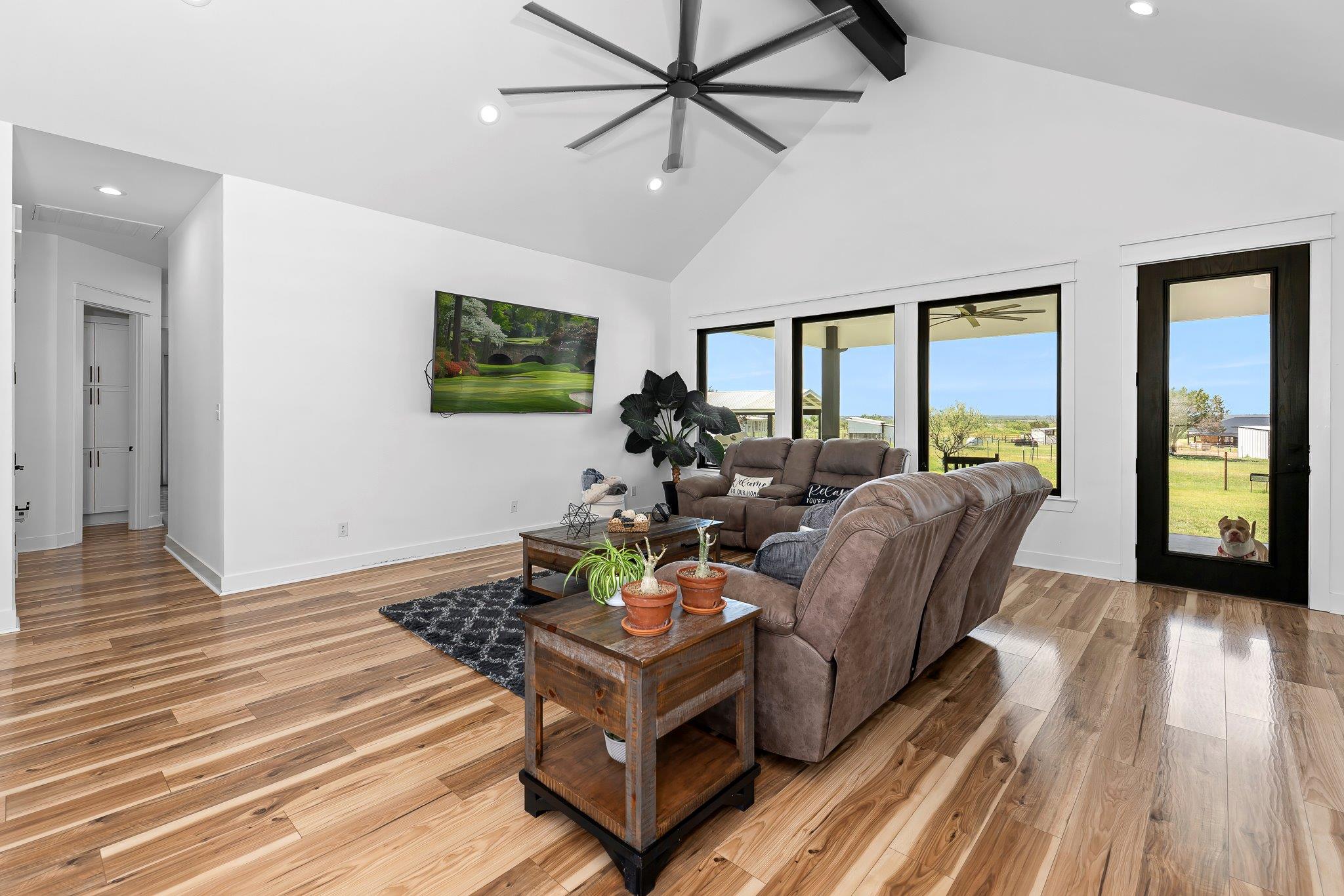 5925 County Road 236 Rd, Liberty Hill, TX 78642