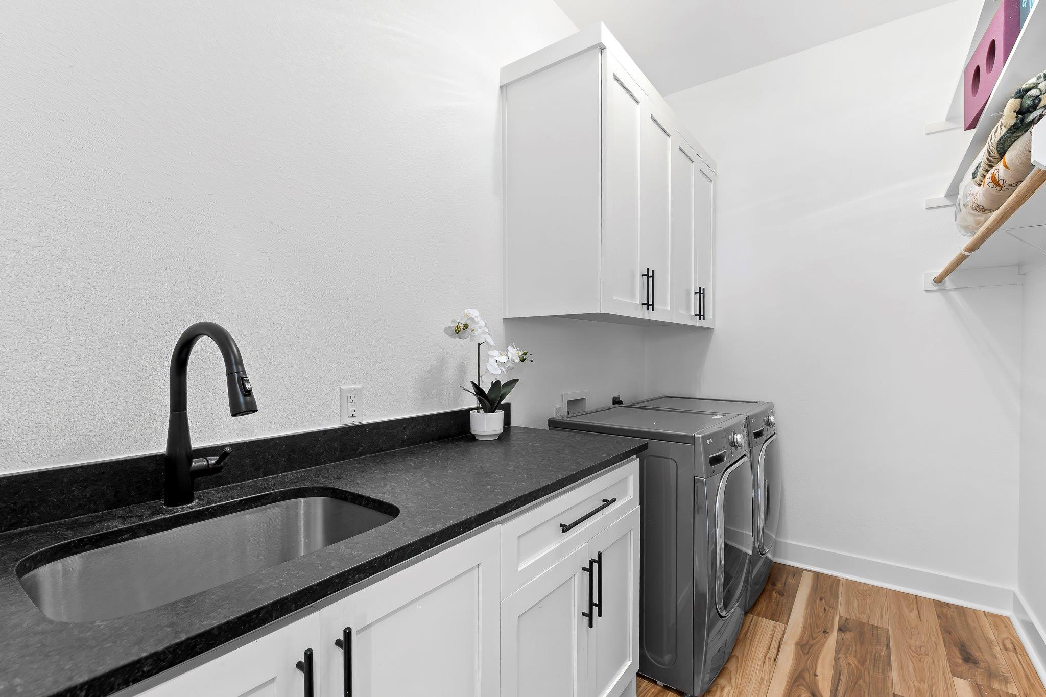 5925 County Road 236 Rd, Liberty Hill, TX 78642