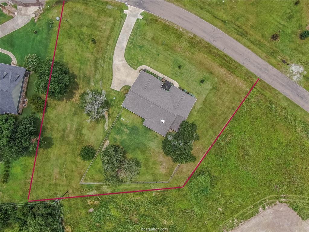 9868 Albert Dr, Iola, TX 77861