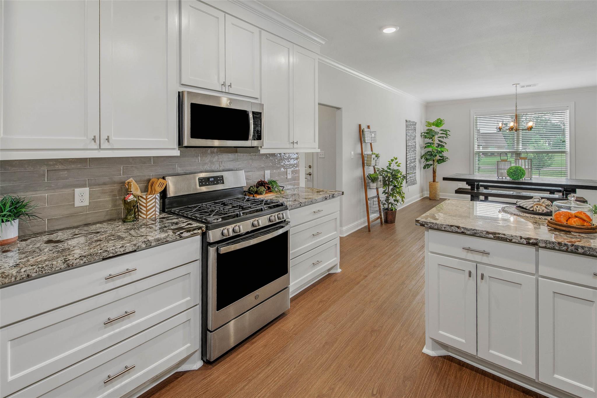 9868 Albert Dr, Iola, TX 77861