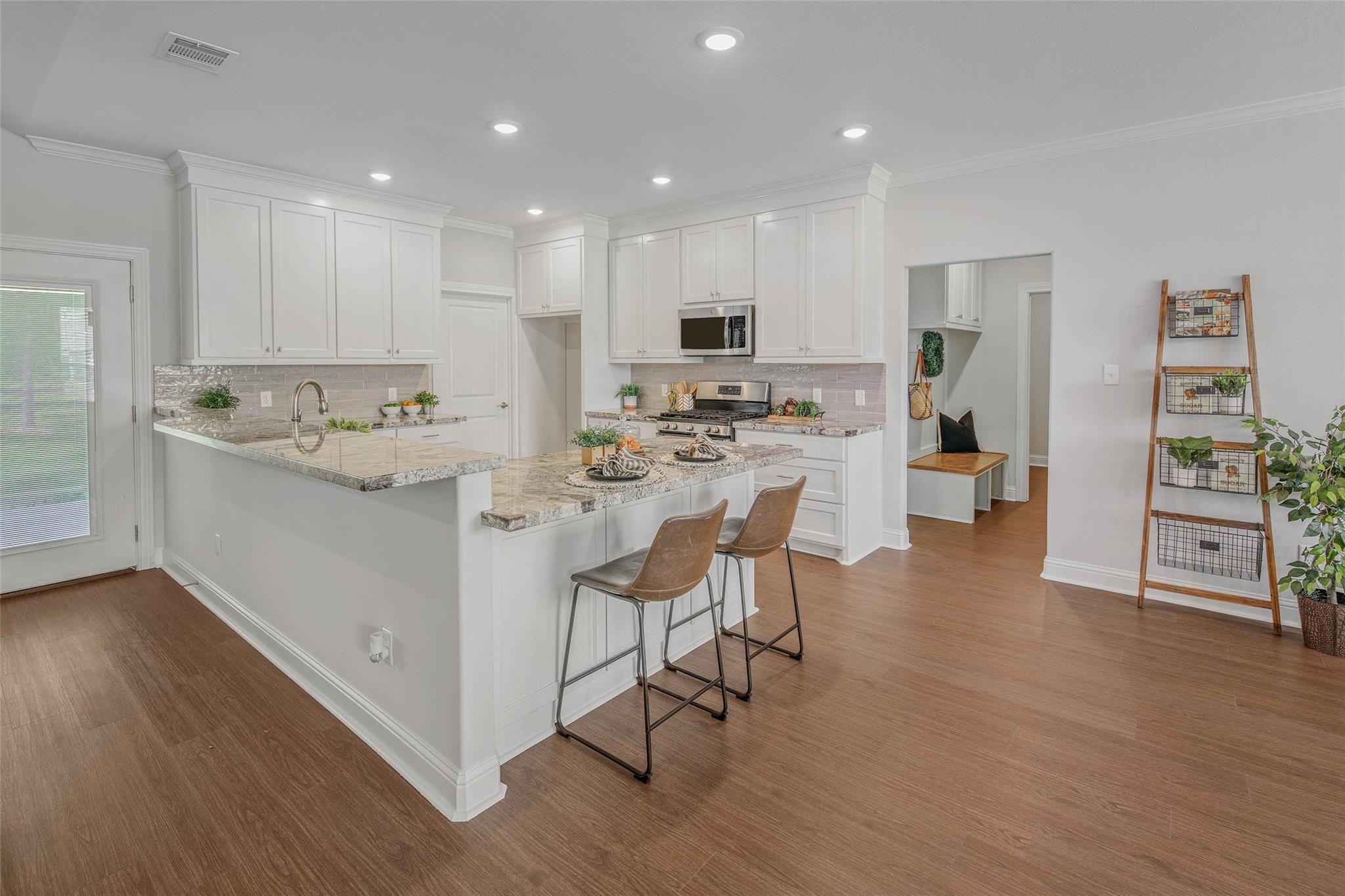 9868 Albert Dr, Iola, TX 77861