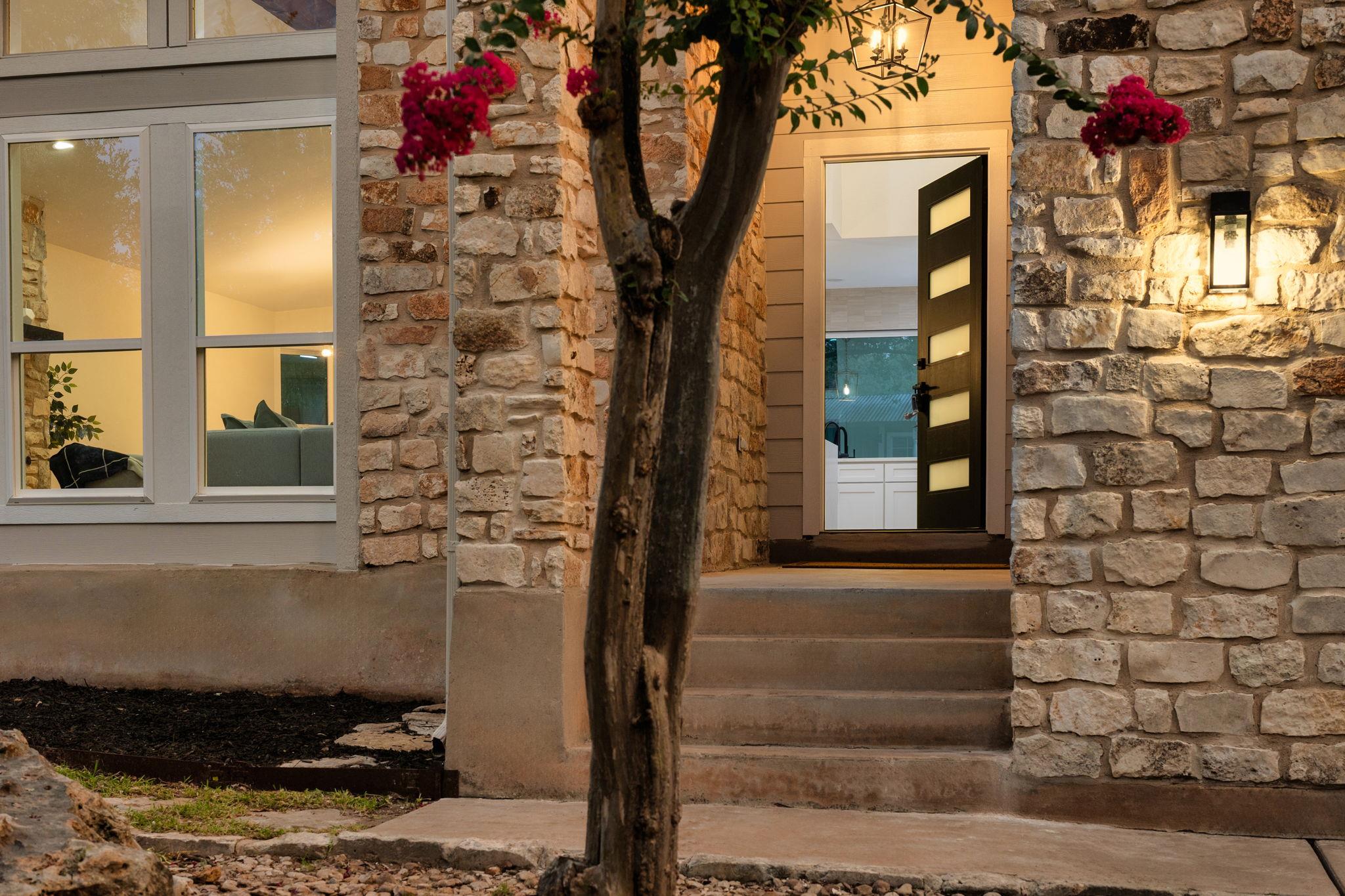 6903 Narrow Oak Trl, Austin, TX 78759