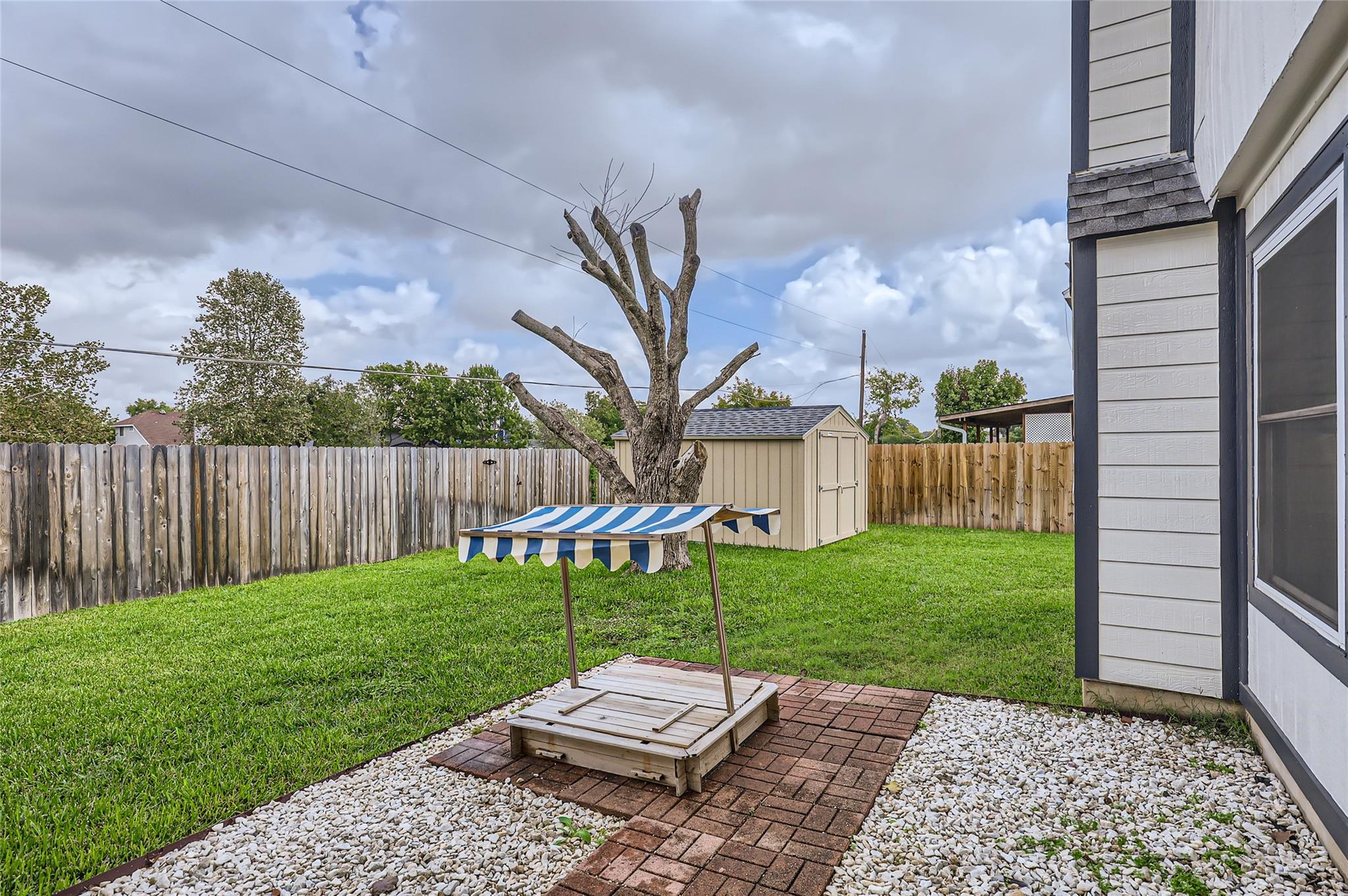 500 Hawthorne Ln, Round Rock, TX 78664