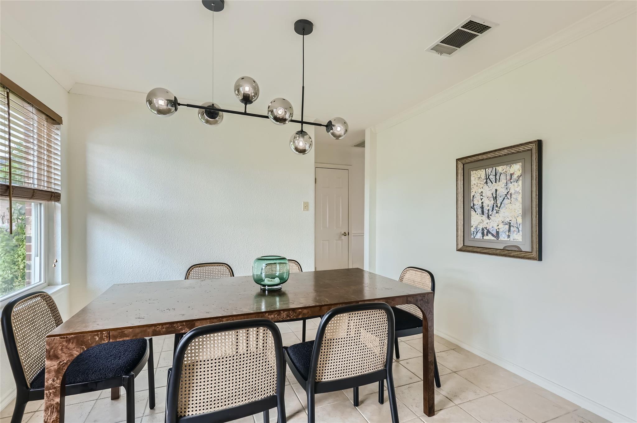 500 Hawthorne Ln, Round Rock, TX 78664