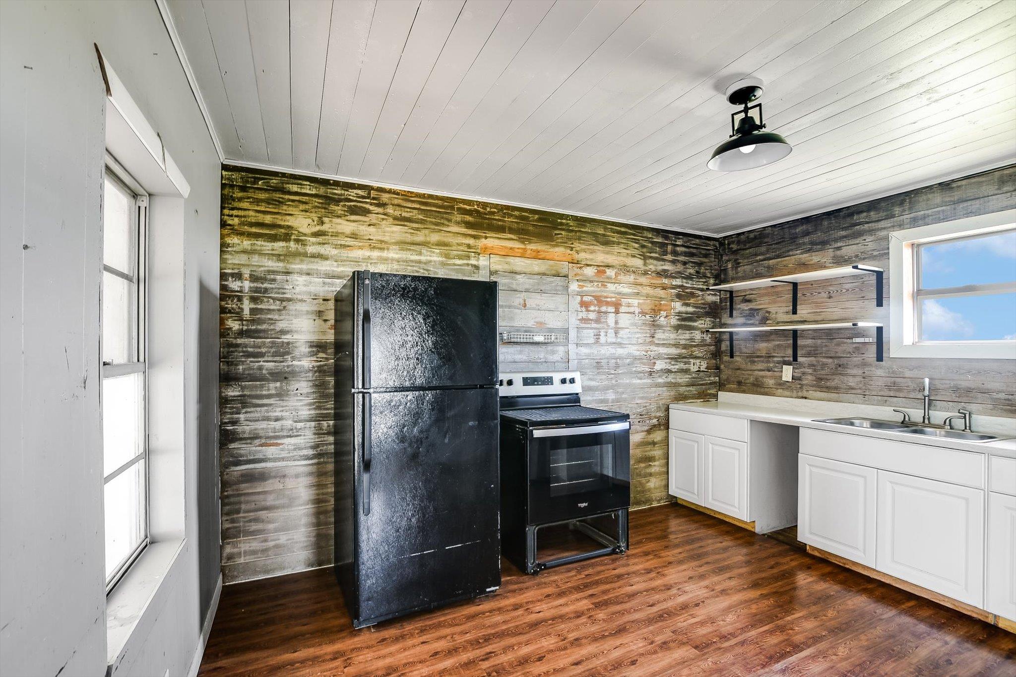 3707 Atkins Rd, Salado, TX 76571