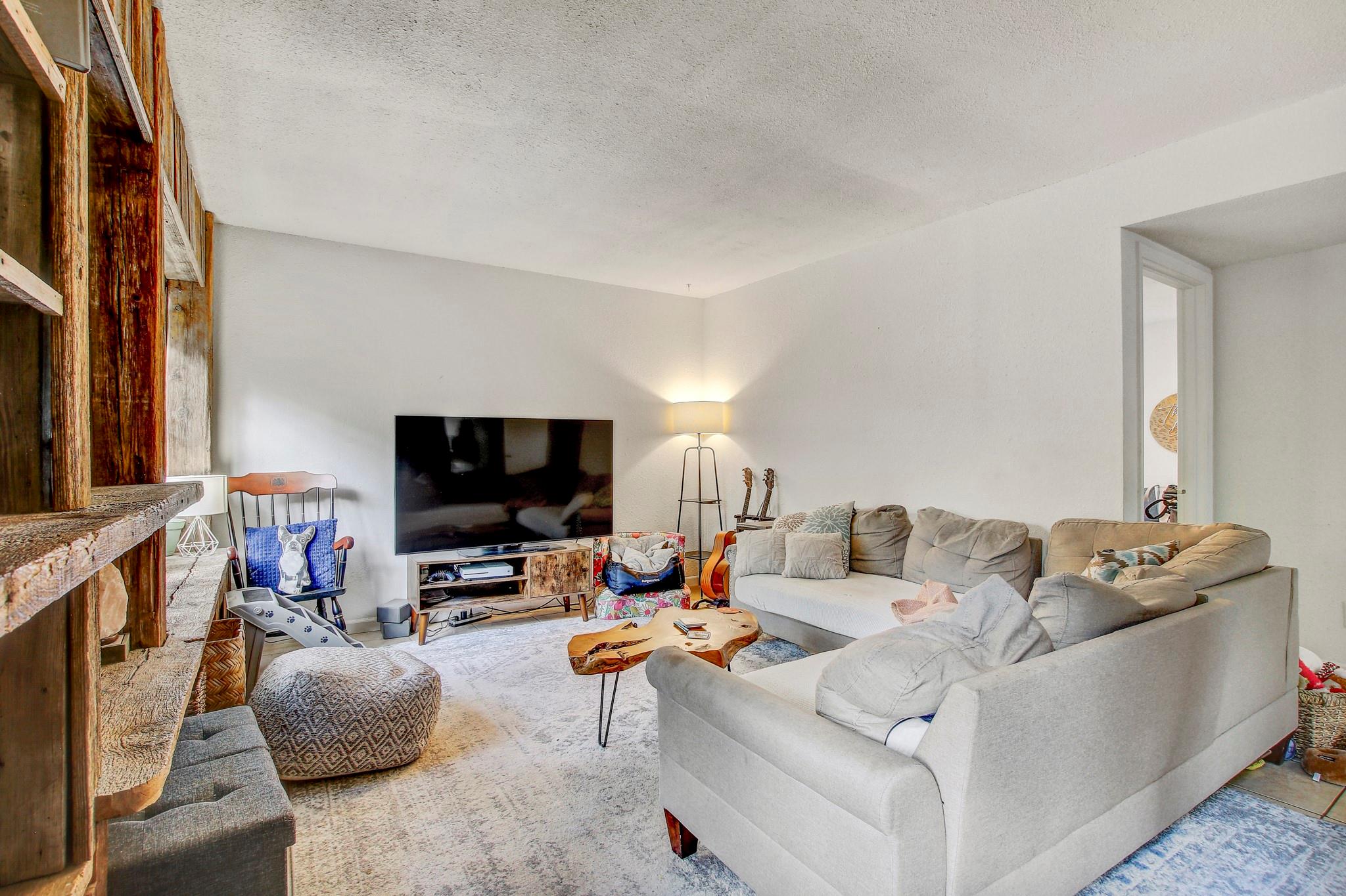 3317 S Oak Dr # A, Austin, TX 78704