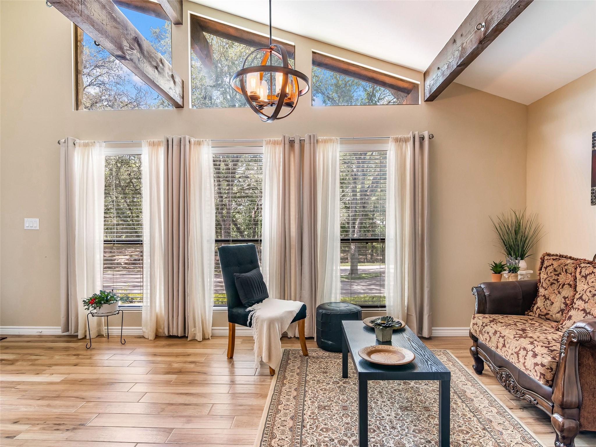 101 Hunters Glen Dr, San Marcos, TX 78666