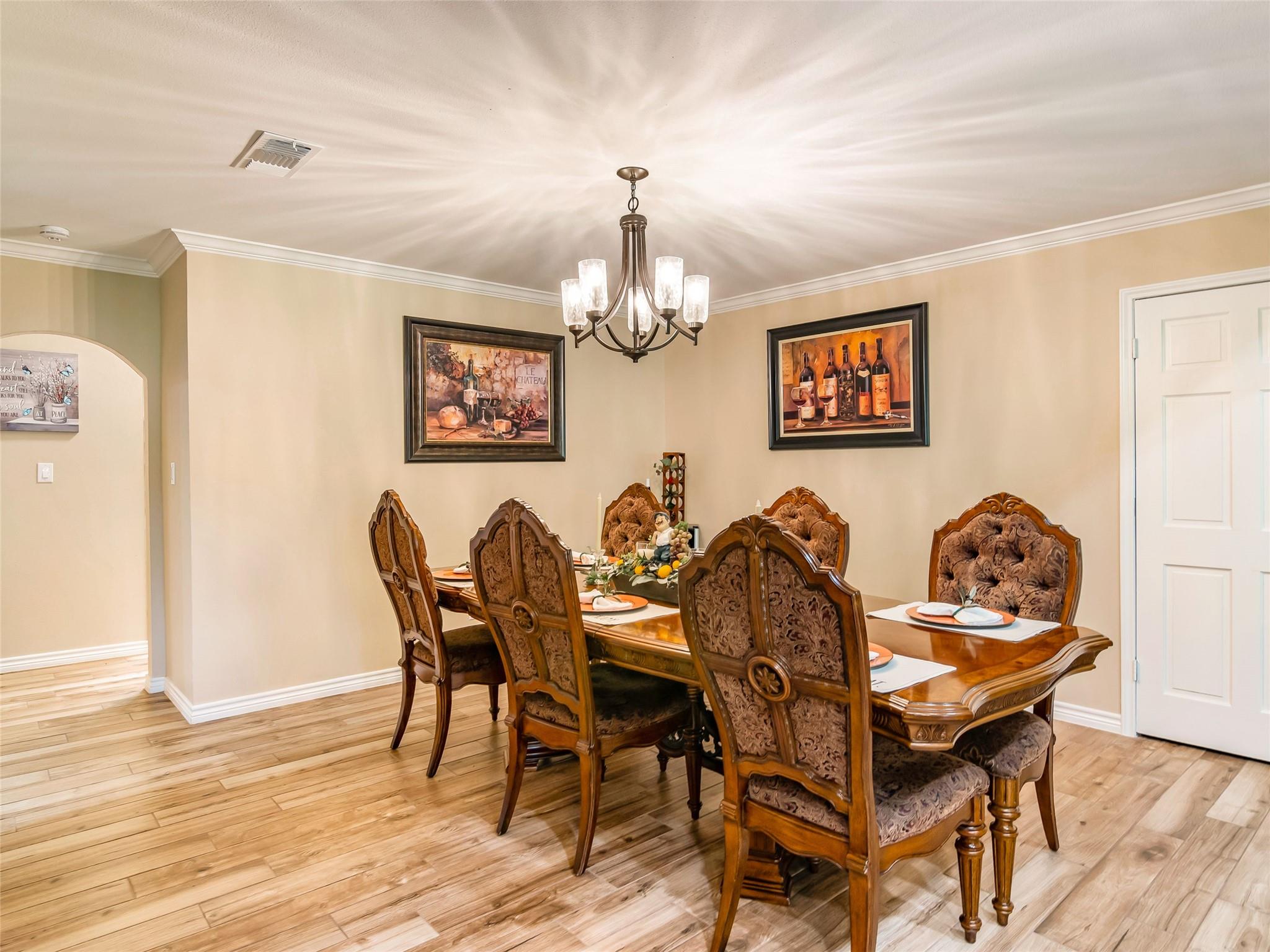 101 Hunters Glen Dr, San Marcos, TX 78666