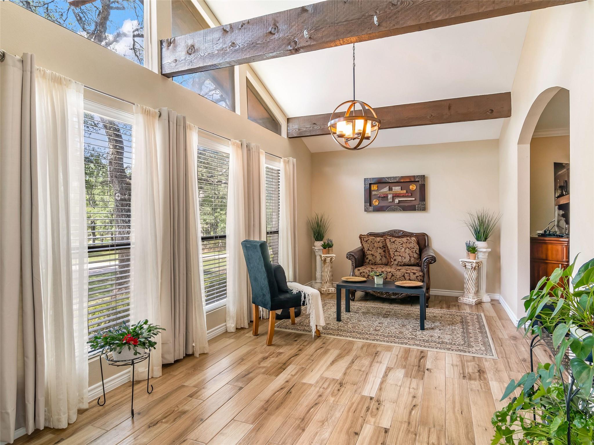 101 Hunters Glen Dr, San Marcos, TX 78666