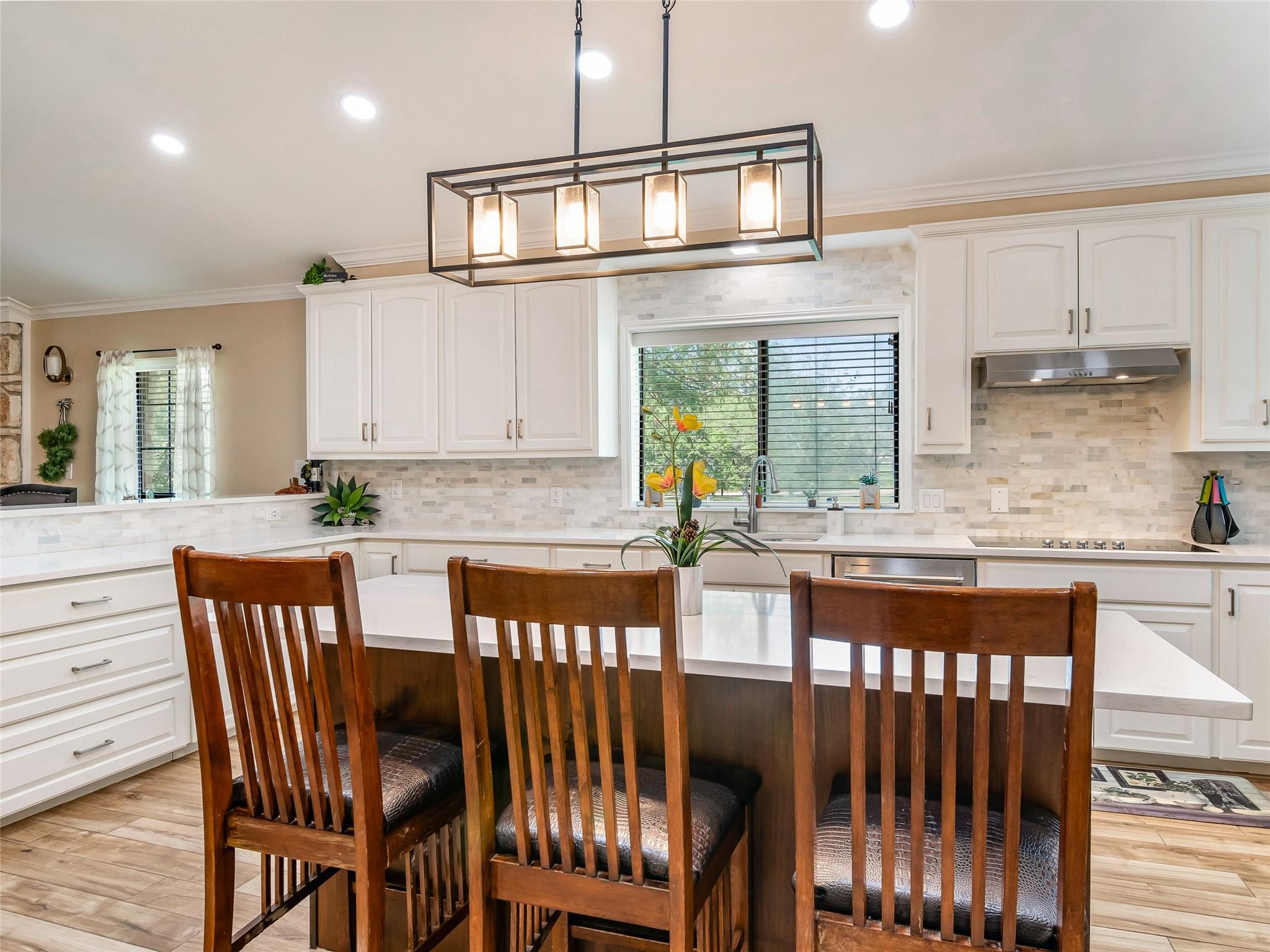 101 Hunters Glen Dr, San Marcos, TX 78666