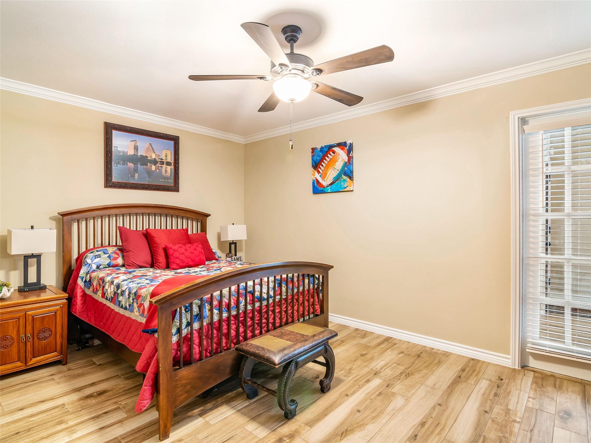 101 Hunters Glen Dr, San Marcos, TX 78666