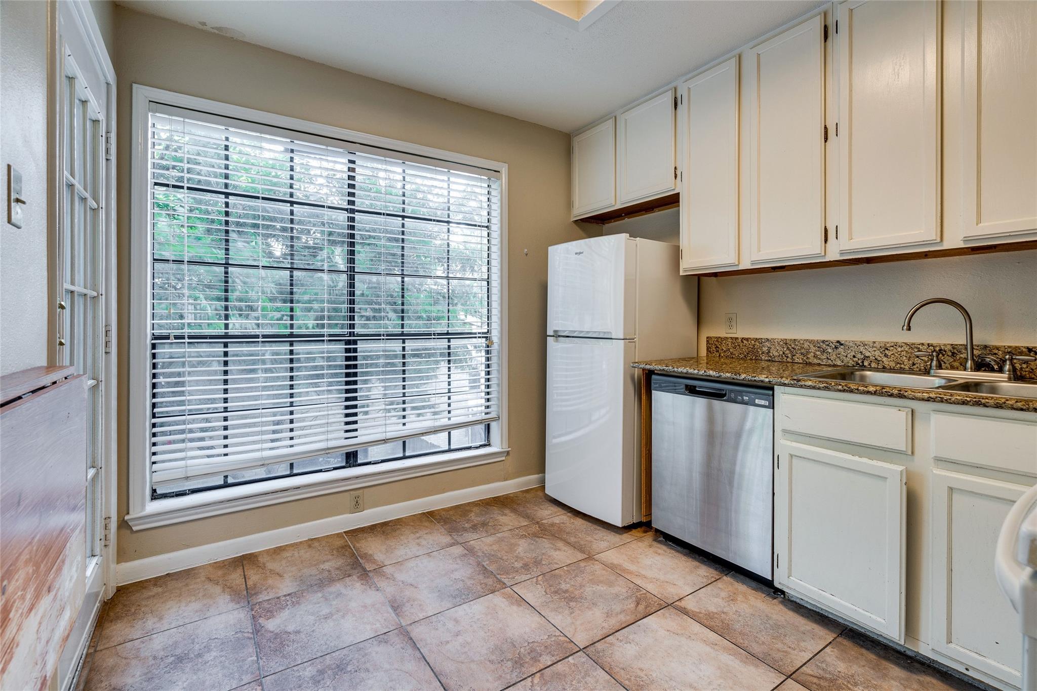 715 W 22 1/2 St # 205, Austin, TX 78705