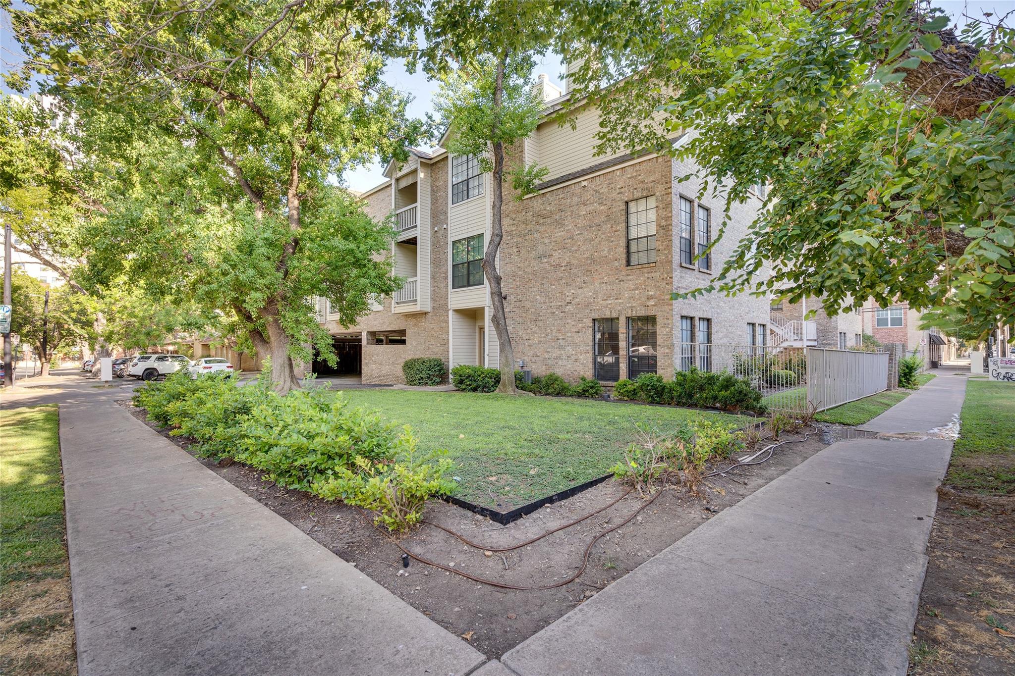715 W 22 1/2 St # 205, Austin, TX 78705