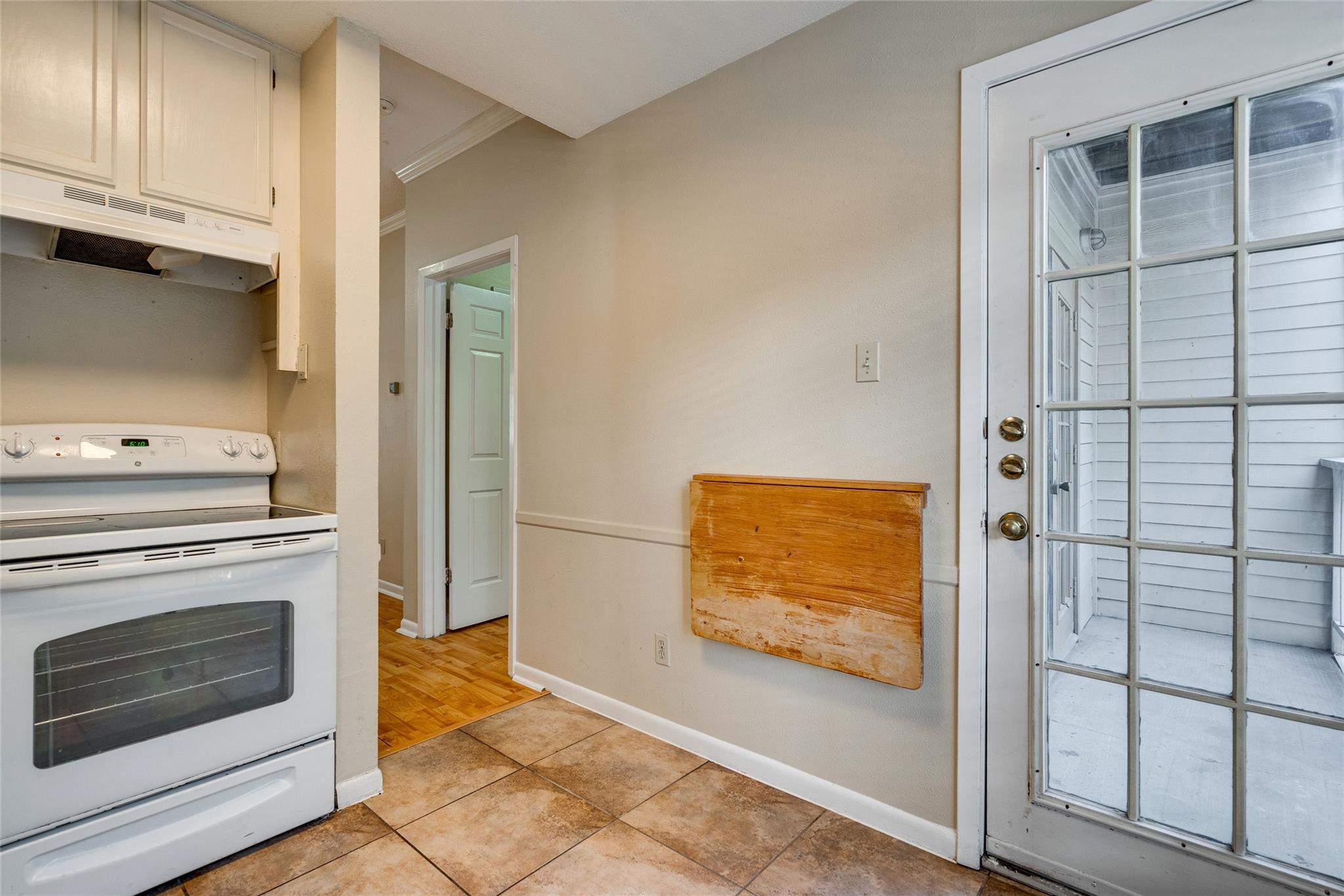 715 W 22 1/2 St # 205, Austin, TX 78705
