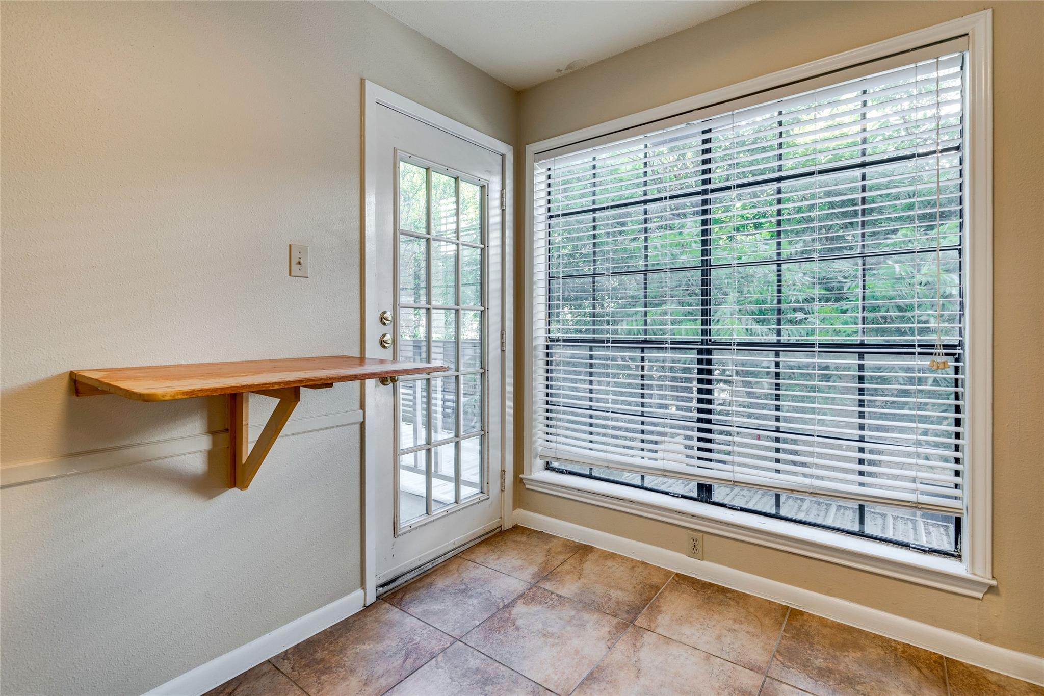 715 W 22 1/2 St # 205, Austin, TX 78705