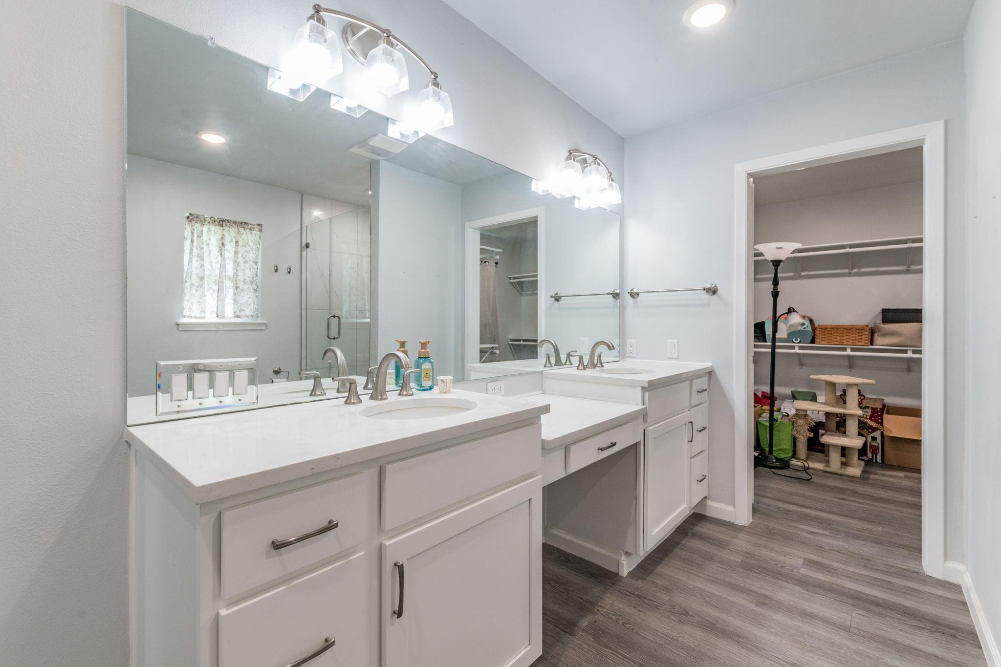 501 College Ave, Florence, TX 76527