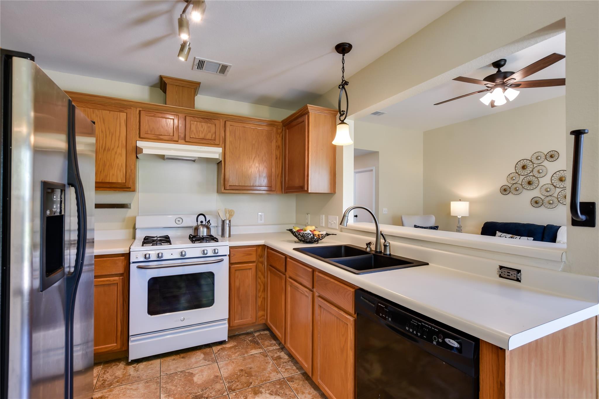 790 Winborne Way, Buda, TX 78610