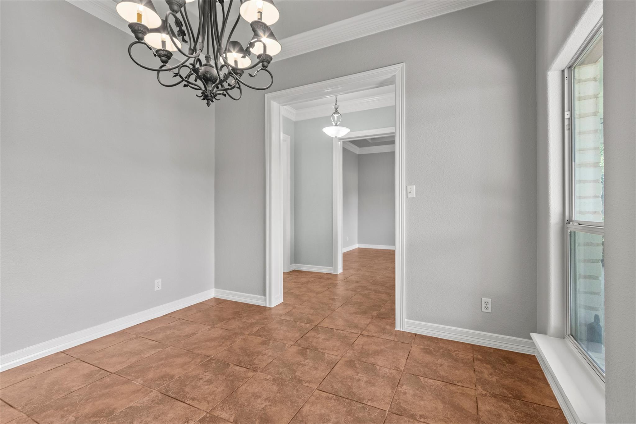 1205 Mountain View Dr, San Marcos, TX 78666