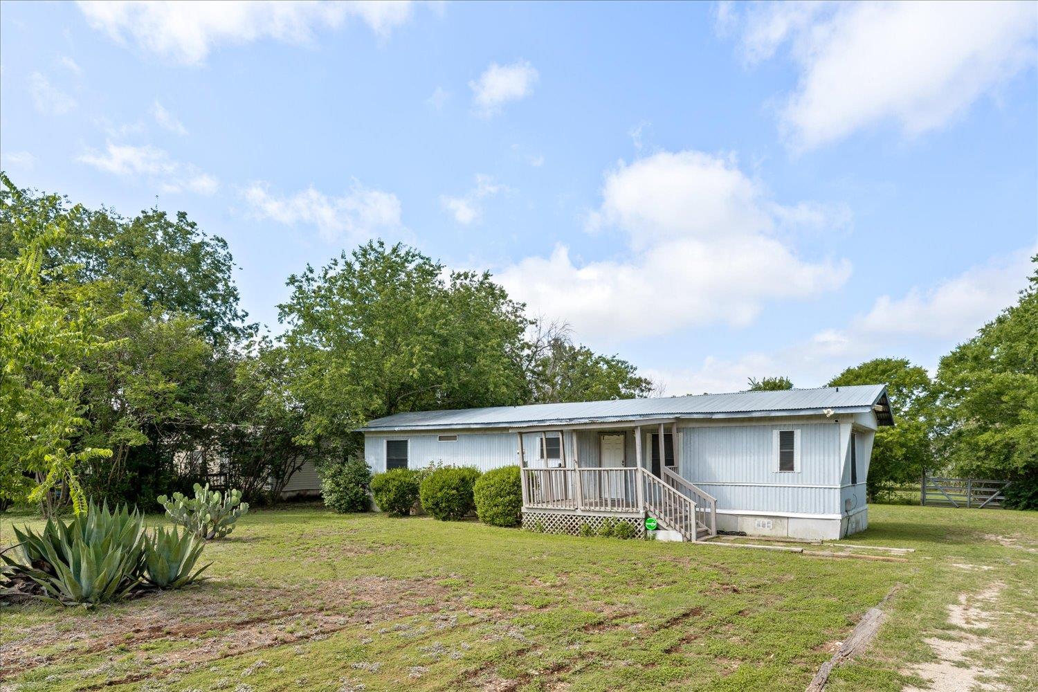 272 Quail Ridge Dr, Kyle, TX 78640