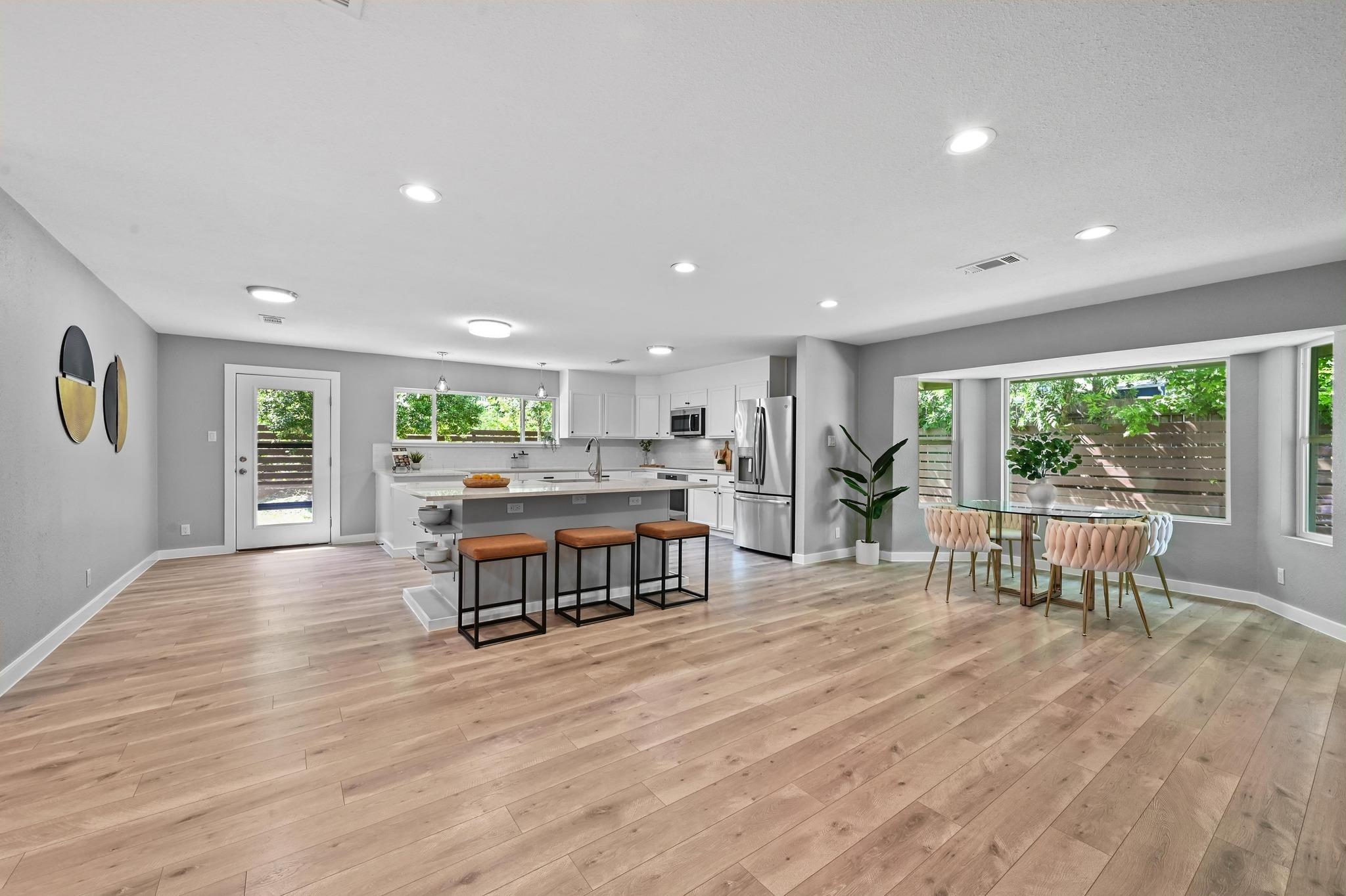 3305 Santa Monica Dr, Austin, TX 78741