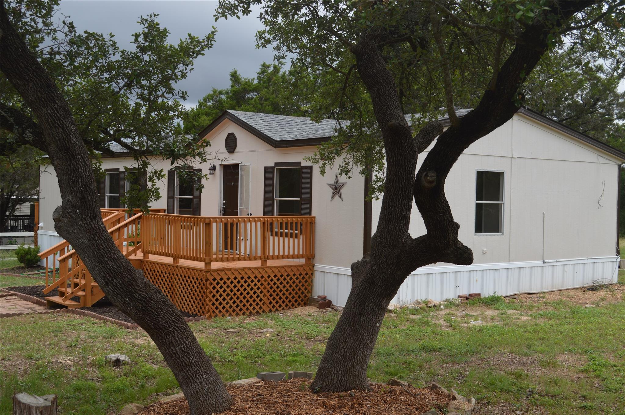 400 Saratoga Springs Pl, Liberty Hill, TX 78642