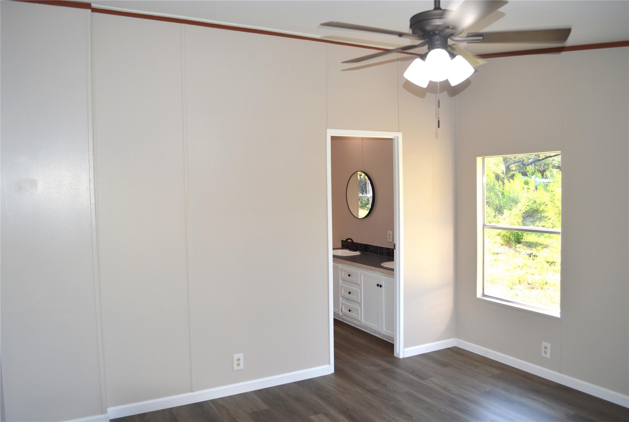 400 Saratoga Springs Pl, Liberty Hill, TX 78642