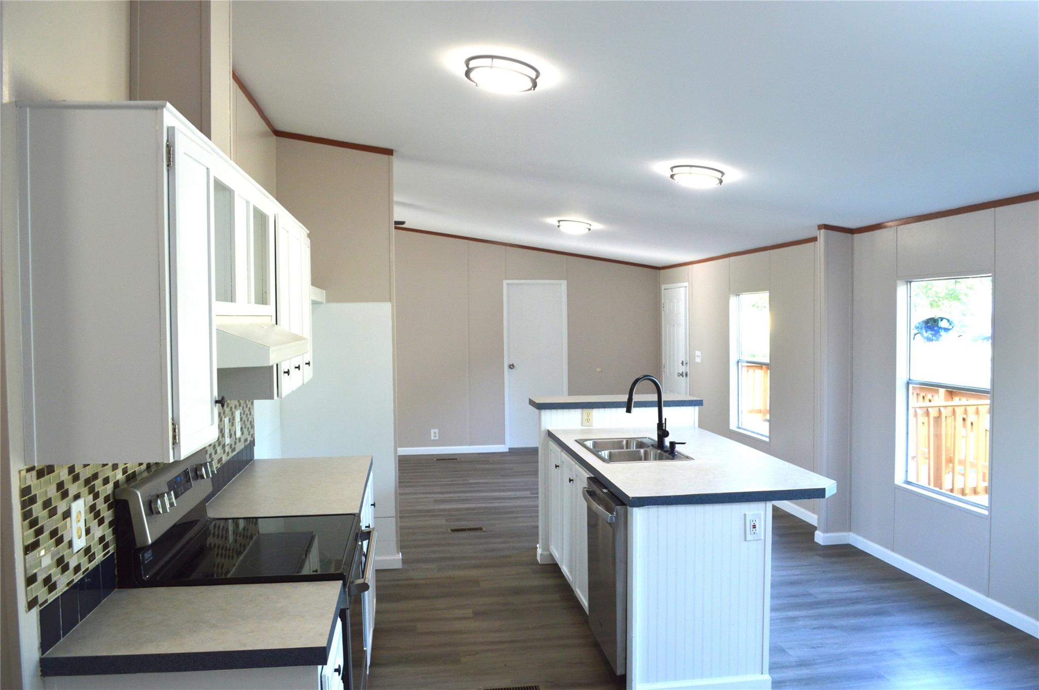 400 Saratoga Springs Pl, Liberty Hill, TX 78642