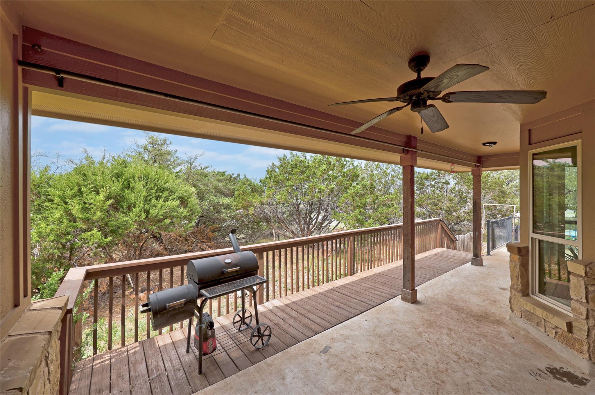 21607 Santa Carlo Ave, Lago Vista, TX 78645